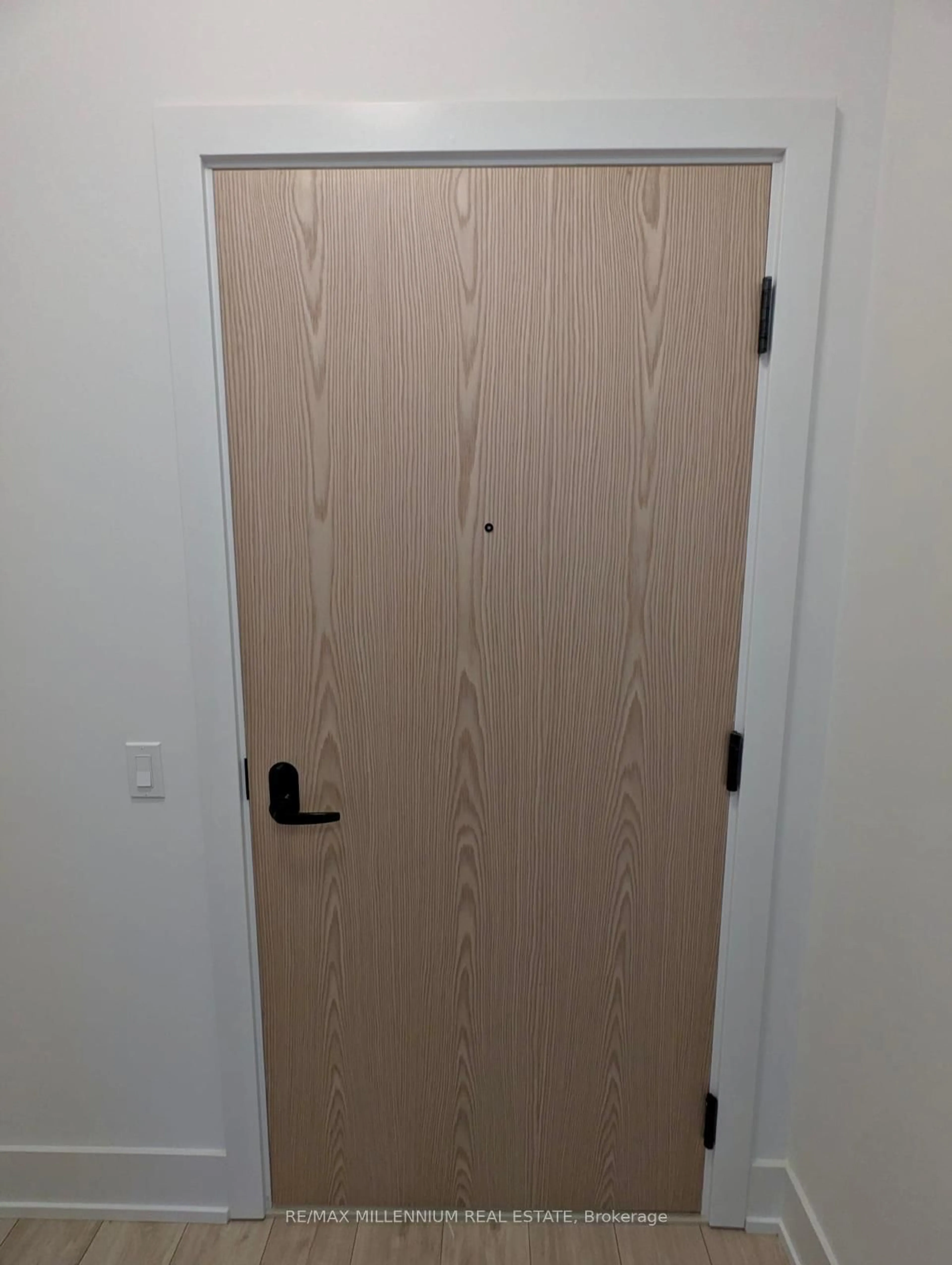 A pic of a room for 10 Inn on the park Dr #2006, Toronto Ontario M3C 0P9