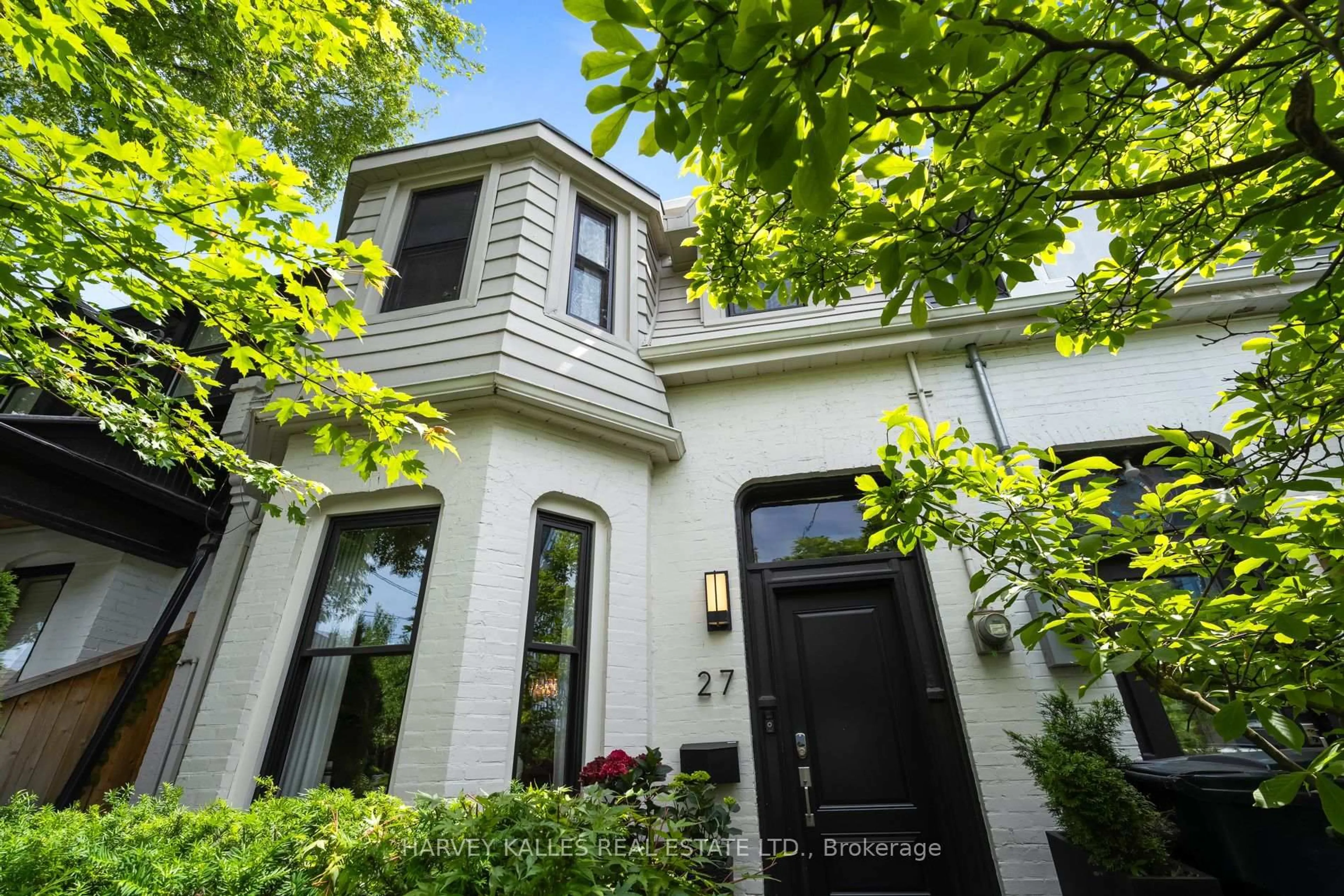 Unknown for 27 Alma Ave, Toronto Ontario M6J 1N2