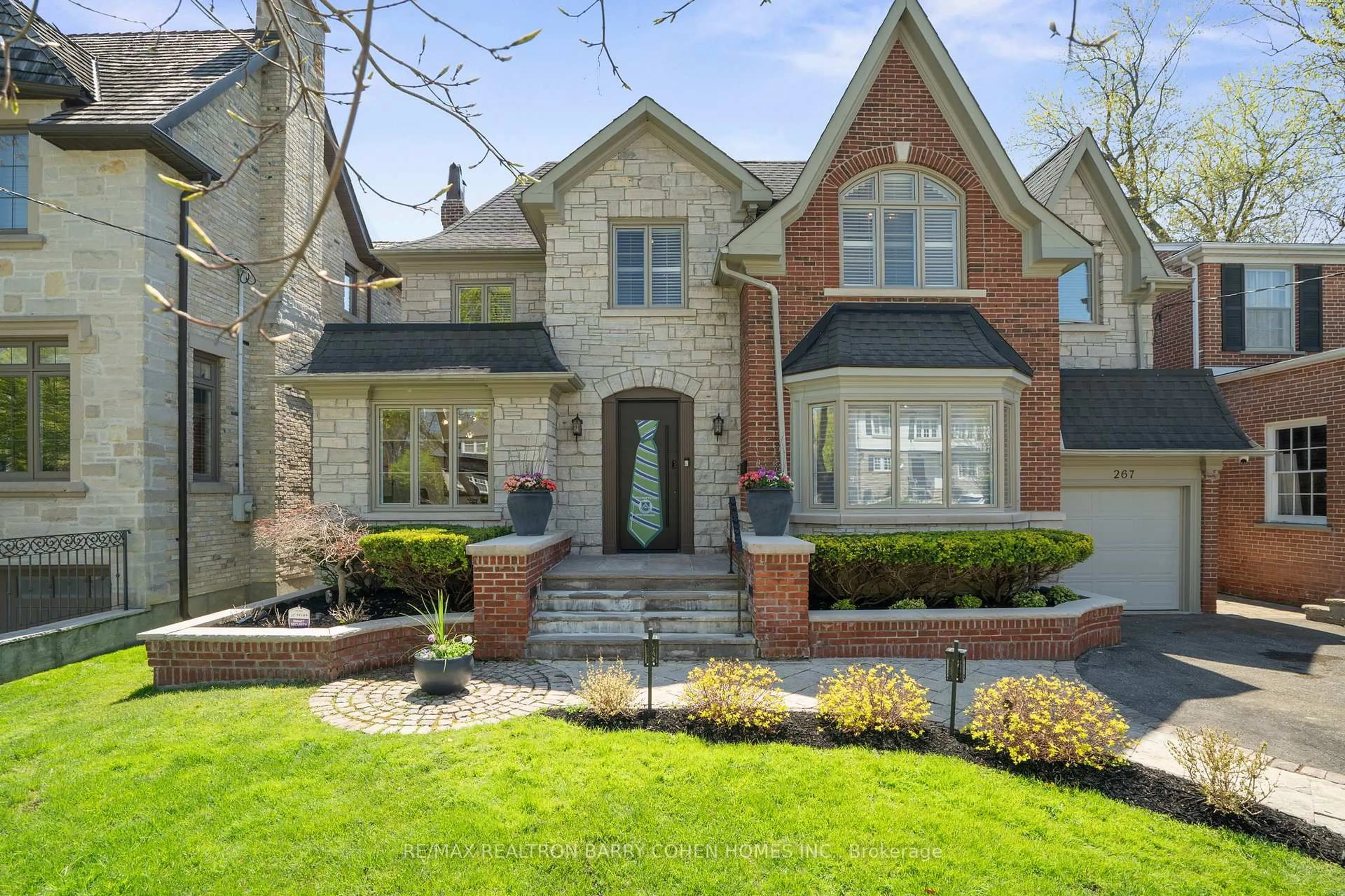 Home with brick exterior material, street for 267 St Leonards Ave, Toronto Ontario M4N 1K9