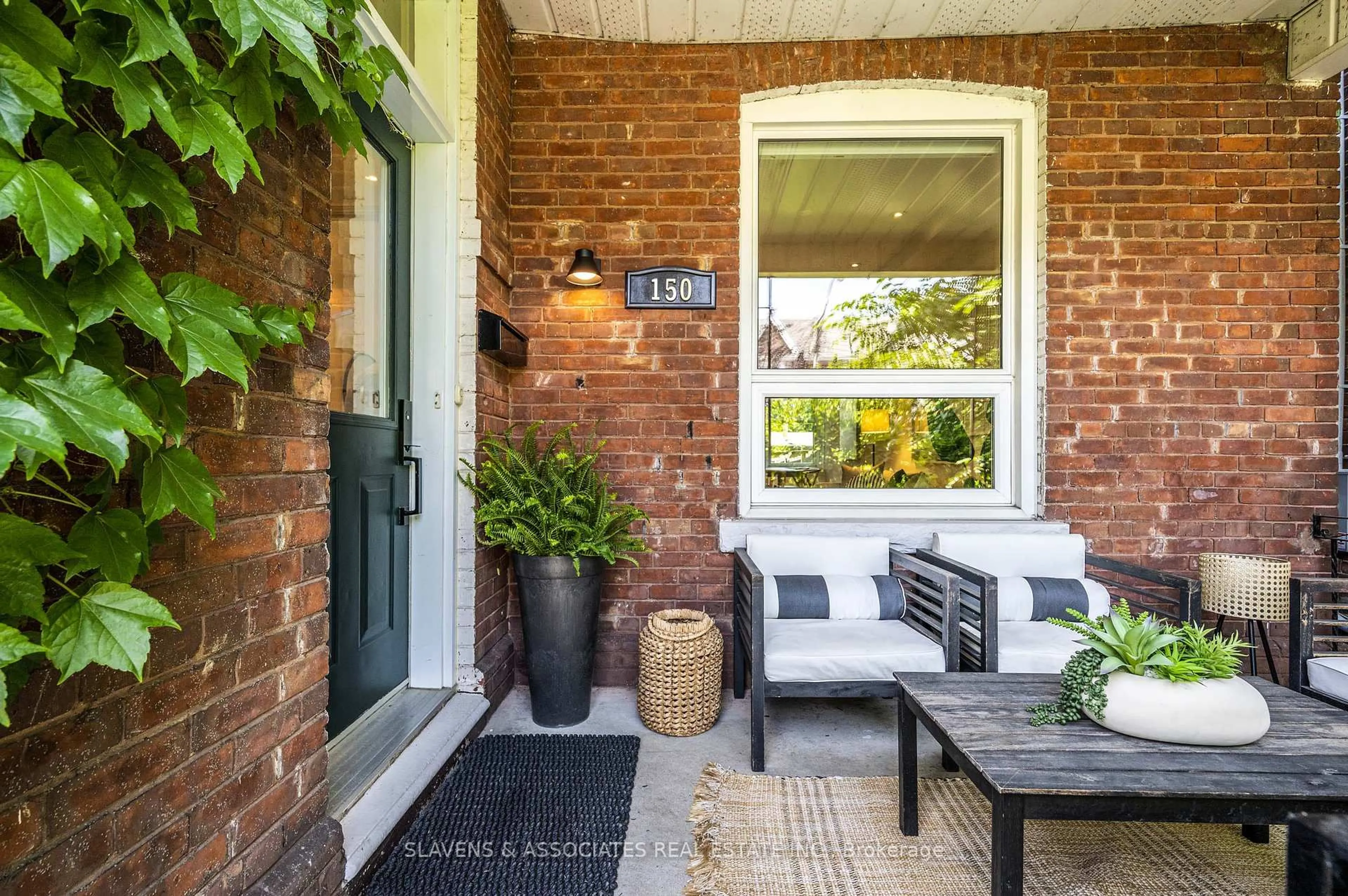 Unknown for 150 Gore Vale Ave, Toronto Ontario M6J 2R6