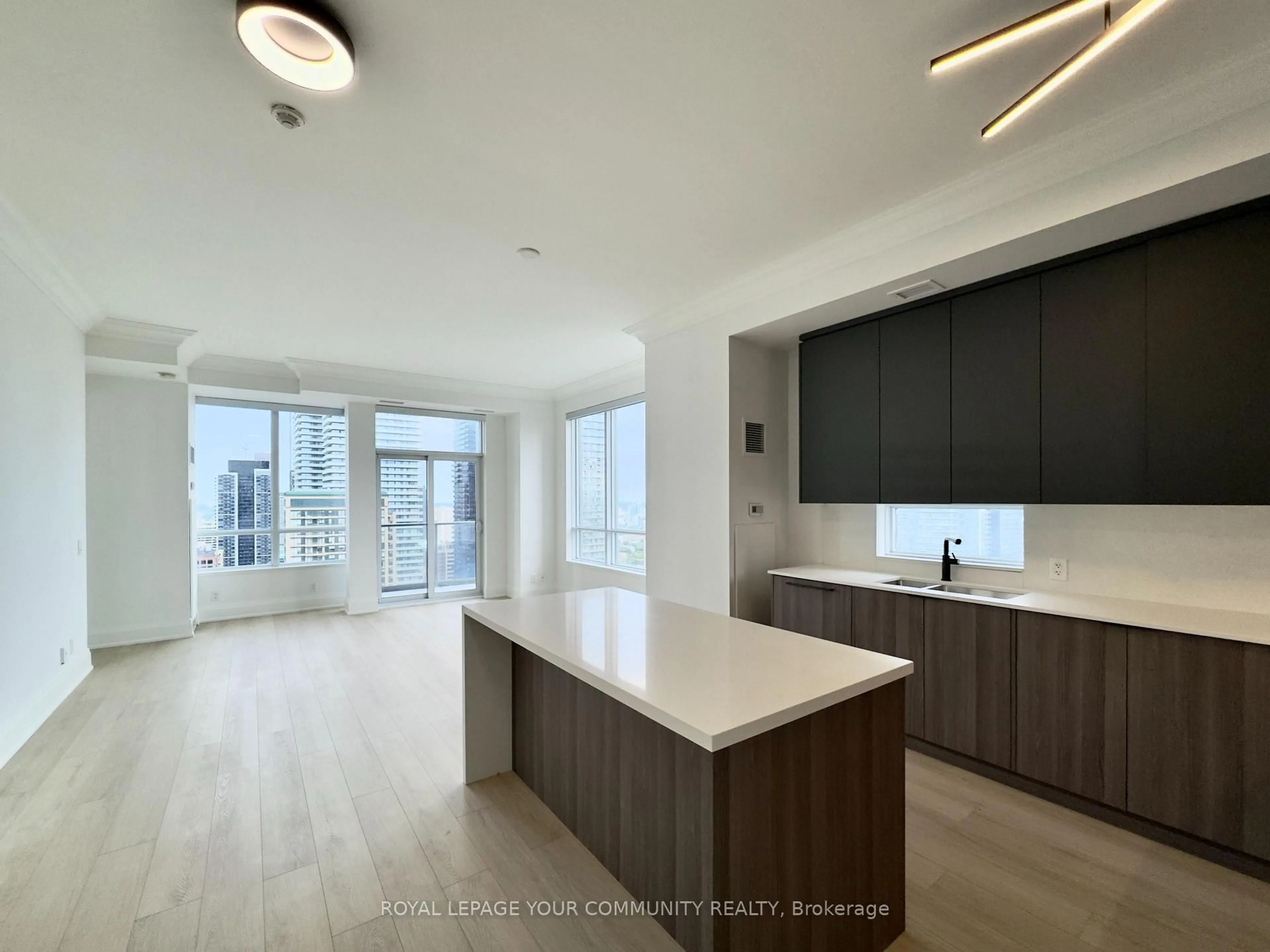 Open concept kitchen, unknown for 21 Balmuto St #3202, Toronto Ontario M4Y 1W4