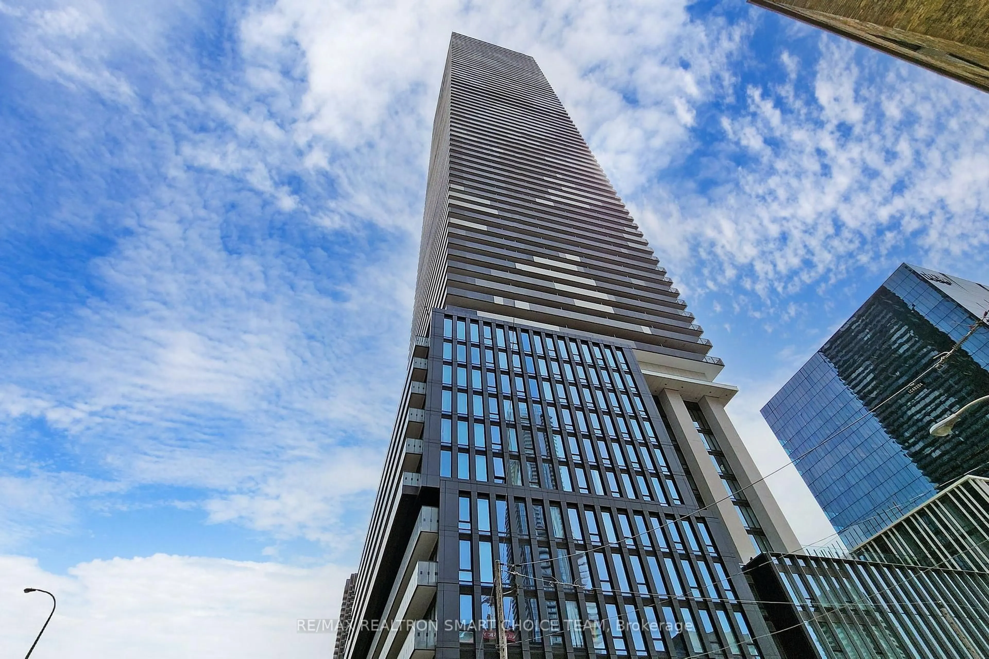 Indoor foyer for 55 Cooper St #3709, Toronto Ontario M5E 0G1