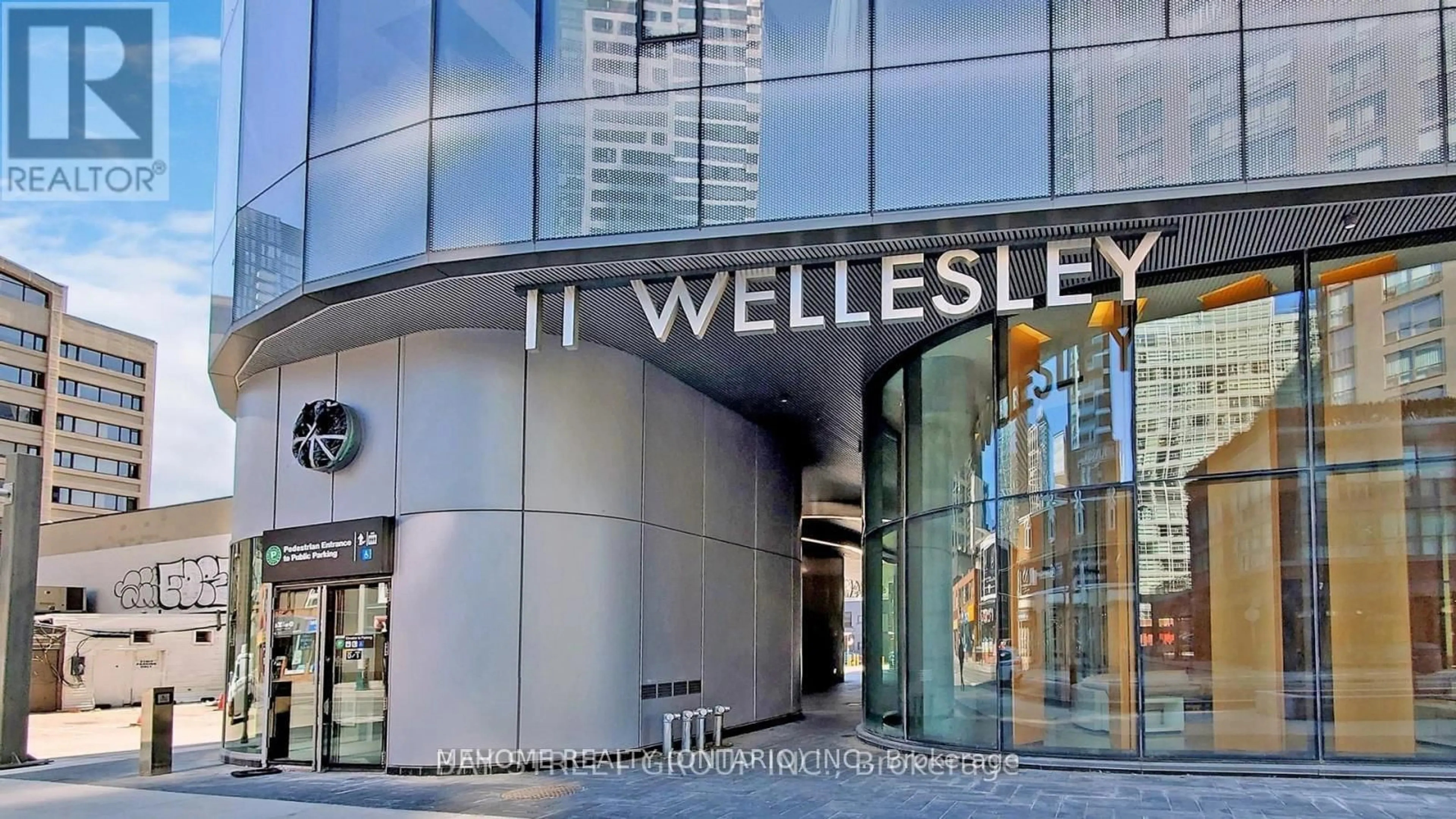 Lobby for 11 Wellesley St #4203, Toronto Ontario M4Y 0G4