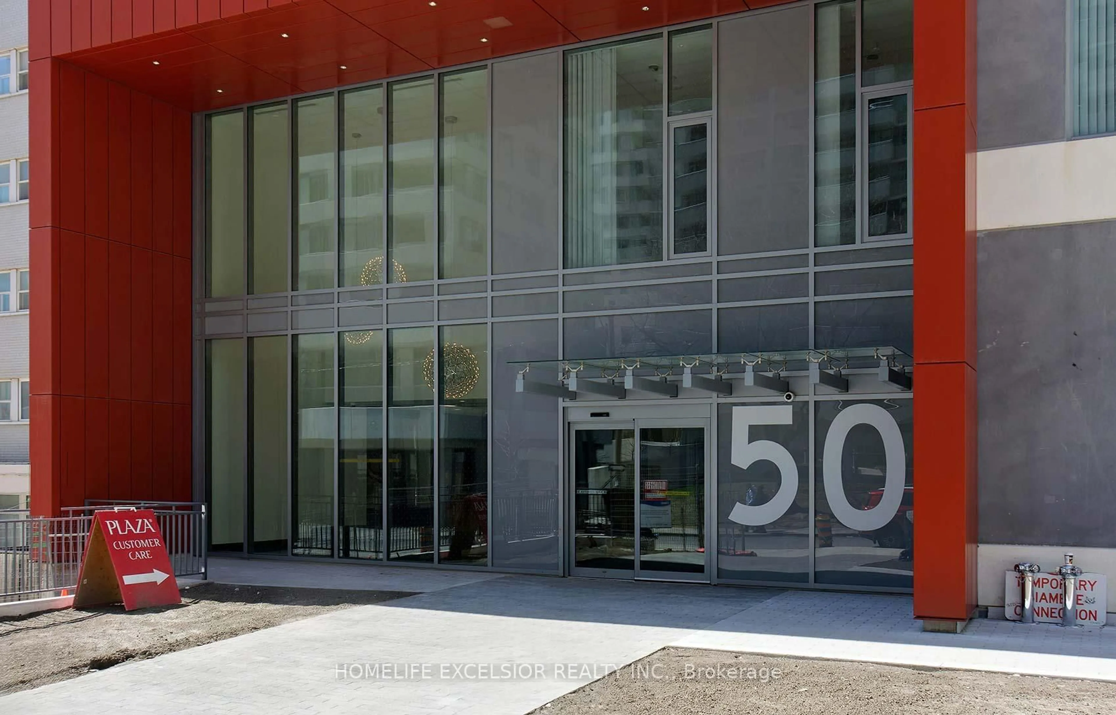 Indoor foyer for 50 Dunfield Ave #2716, Toronto Ontario M4S 0E4