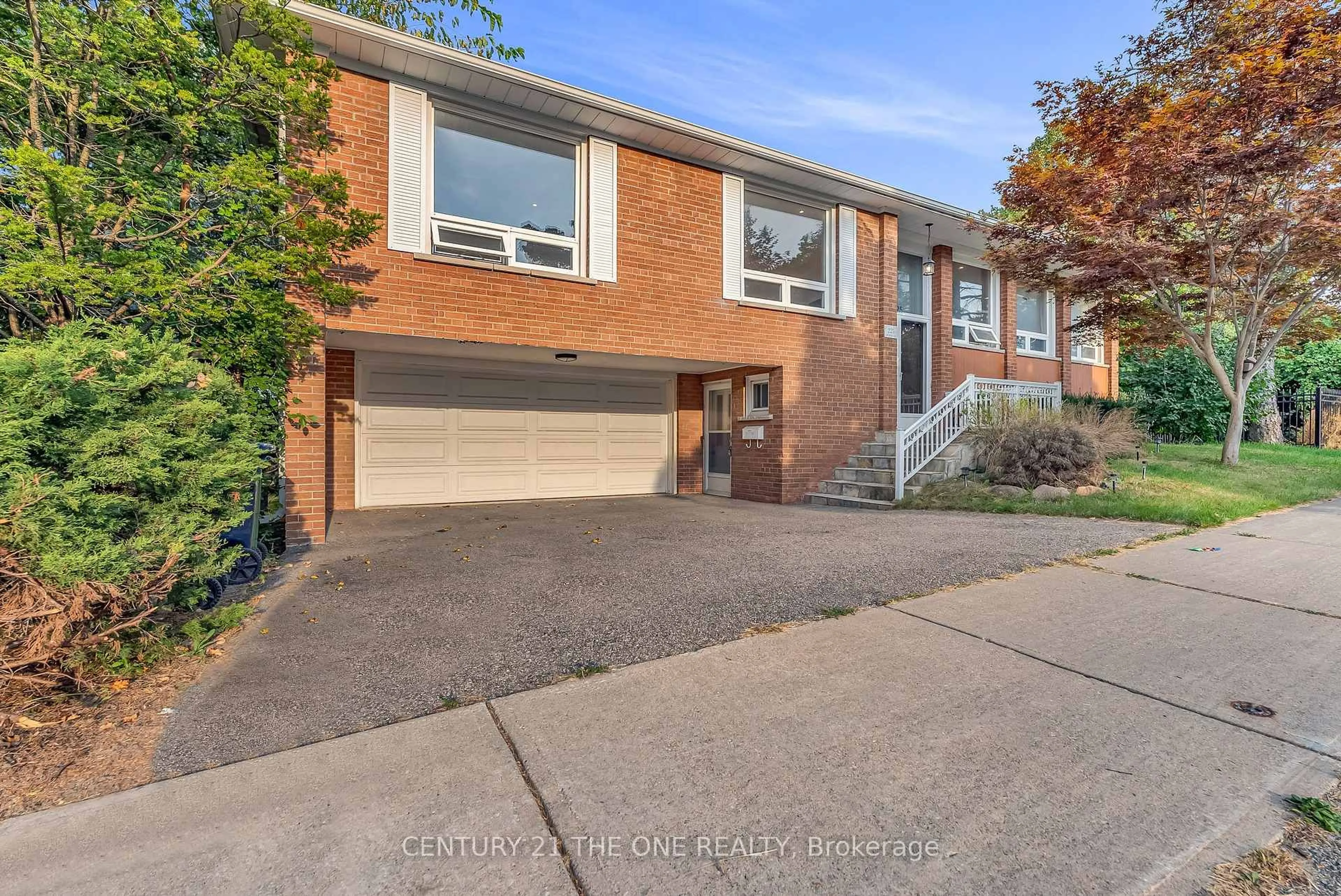 Home with brick exterior material, street for 225 Maxome Ave, Toronto Ontario M2M 3L3