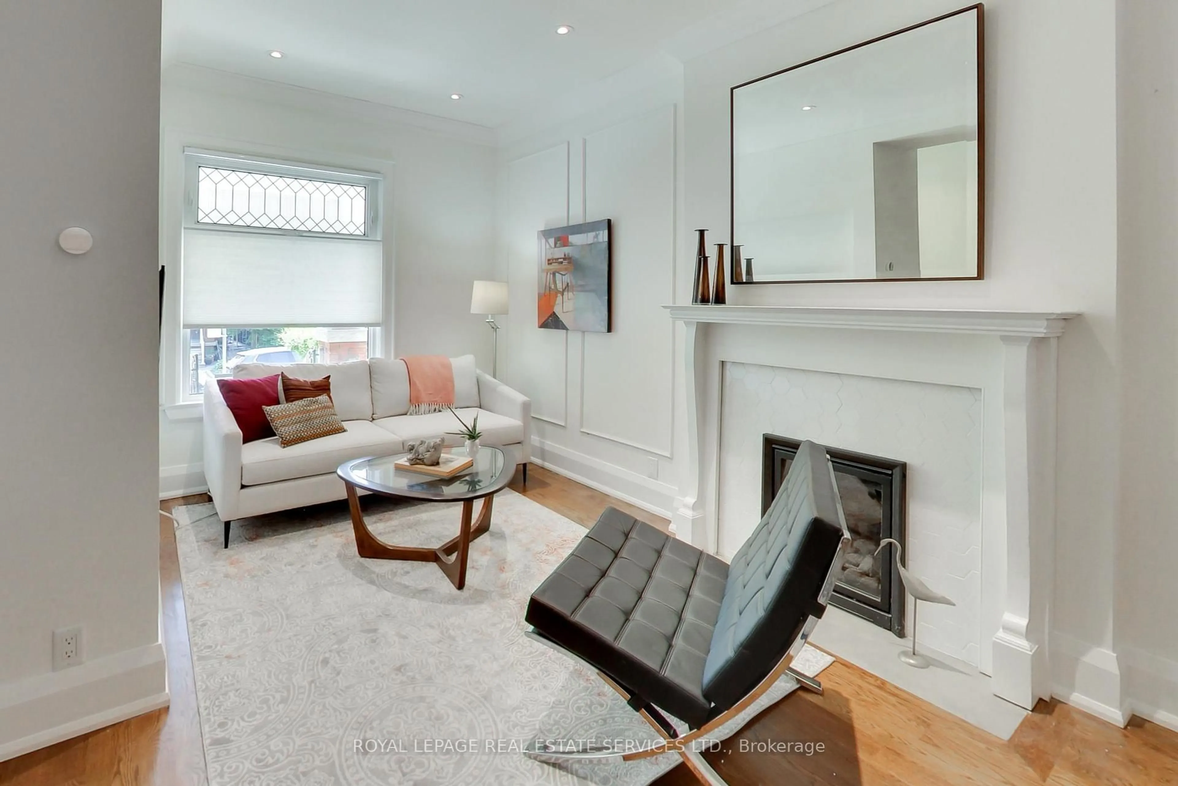 Living room with furniture, unknown for 20 Margueretta St, Toronto Ontario M6K 2P4