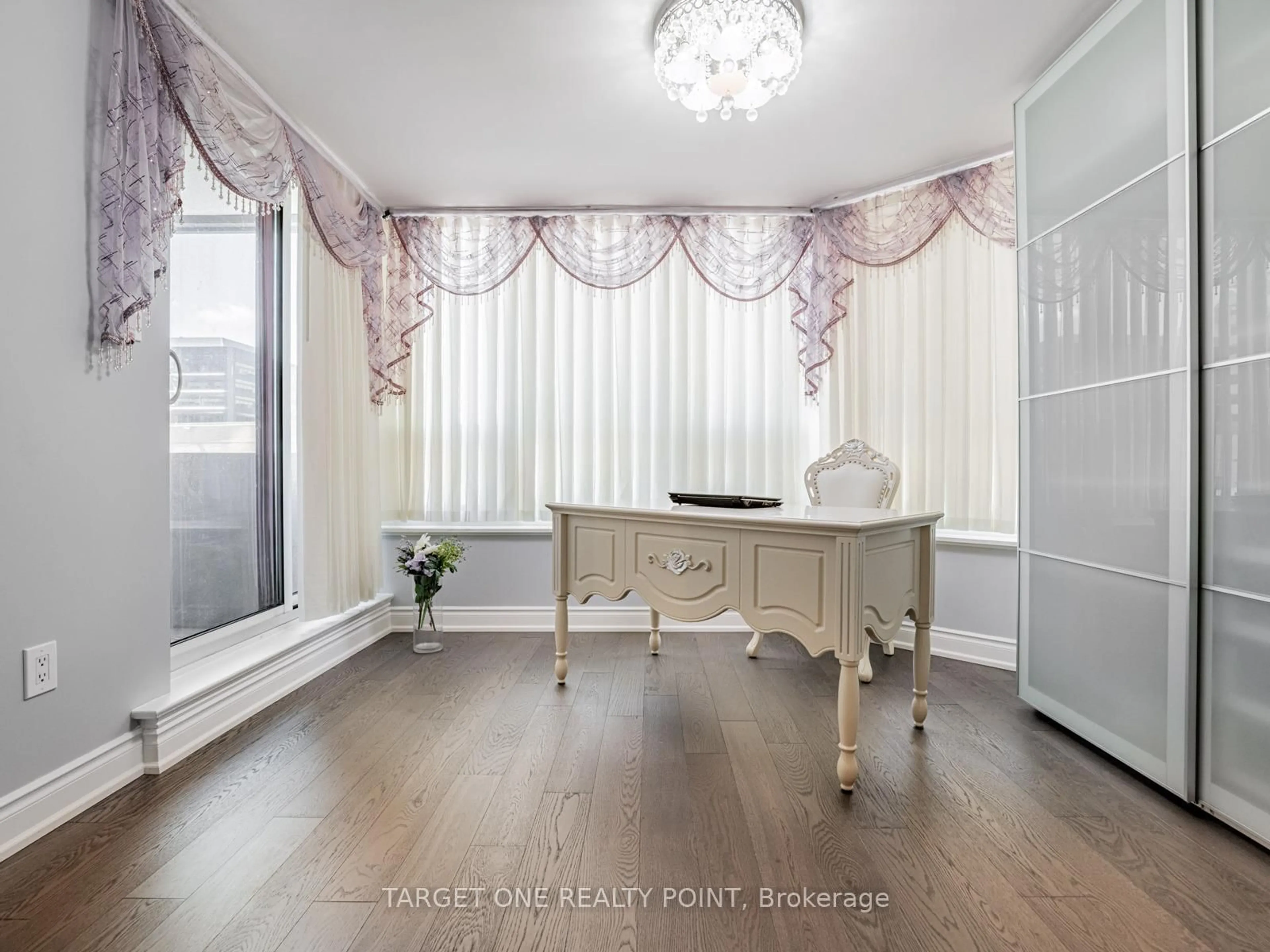 Unknown for 65 Spring Garden Ave #608, Toronto Ontario M2N 6H9