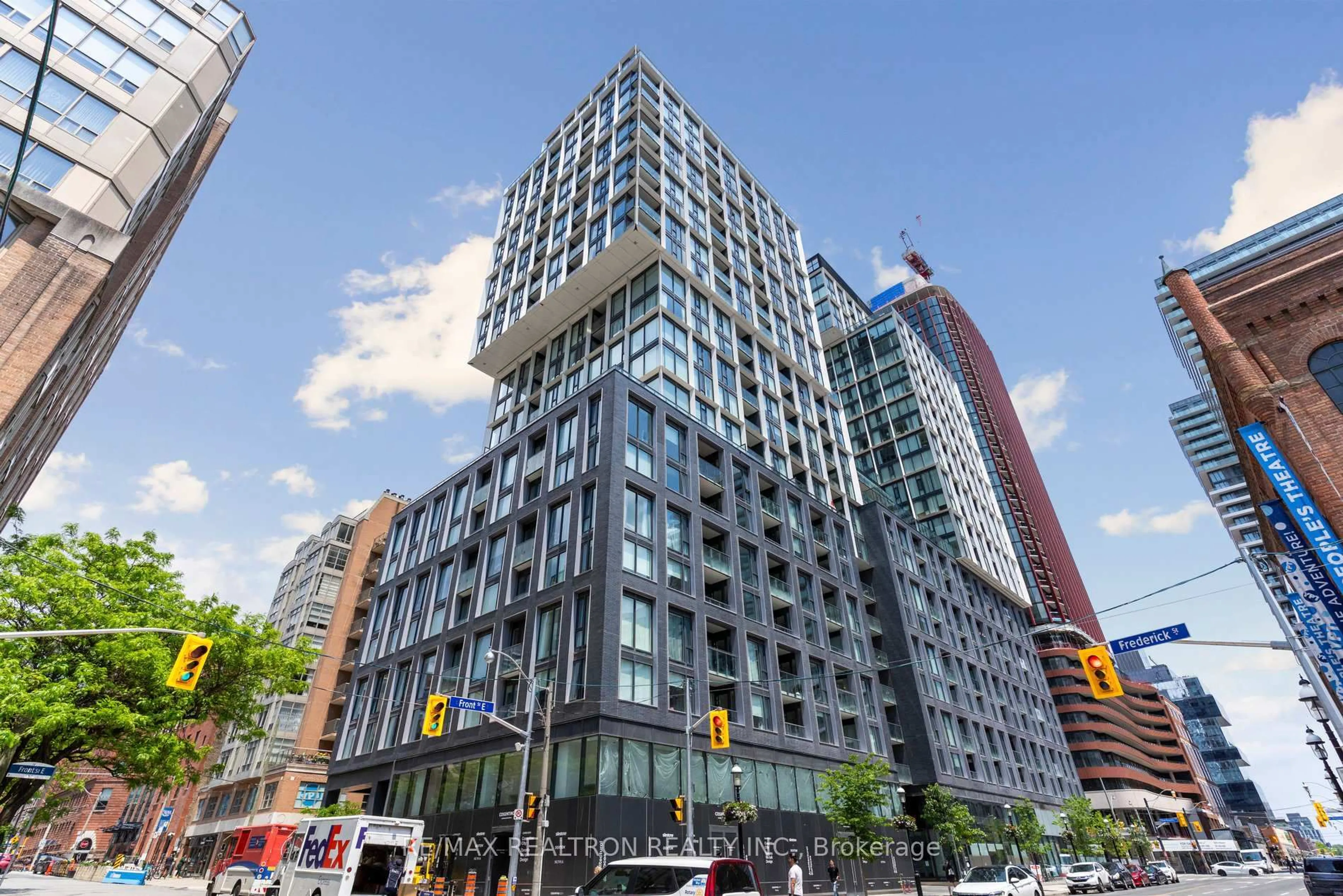 Unknown for 158 Front St #325, Toronto Ontario M5A 0K9