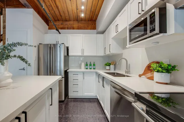 Additional property image - 436 Wellington St Unit 108