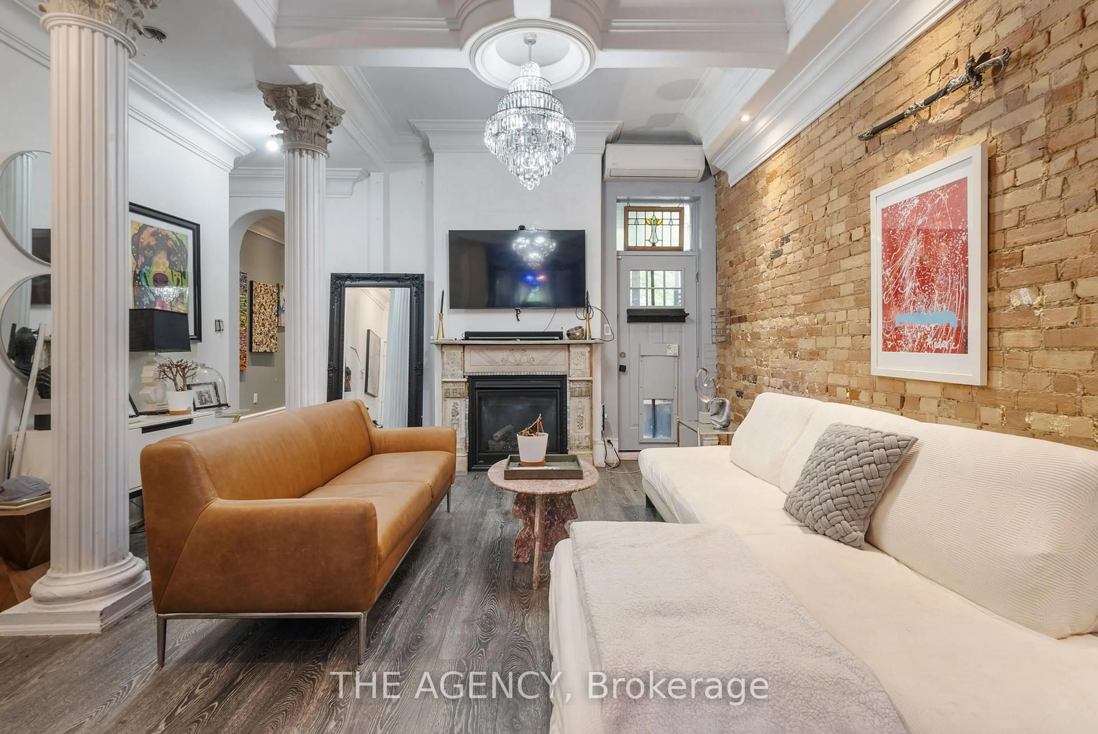Living room with furniture, unknown for 31 Rose Ave, Toronto Ontario M4X 1N7
