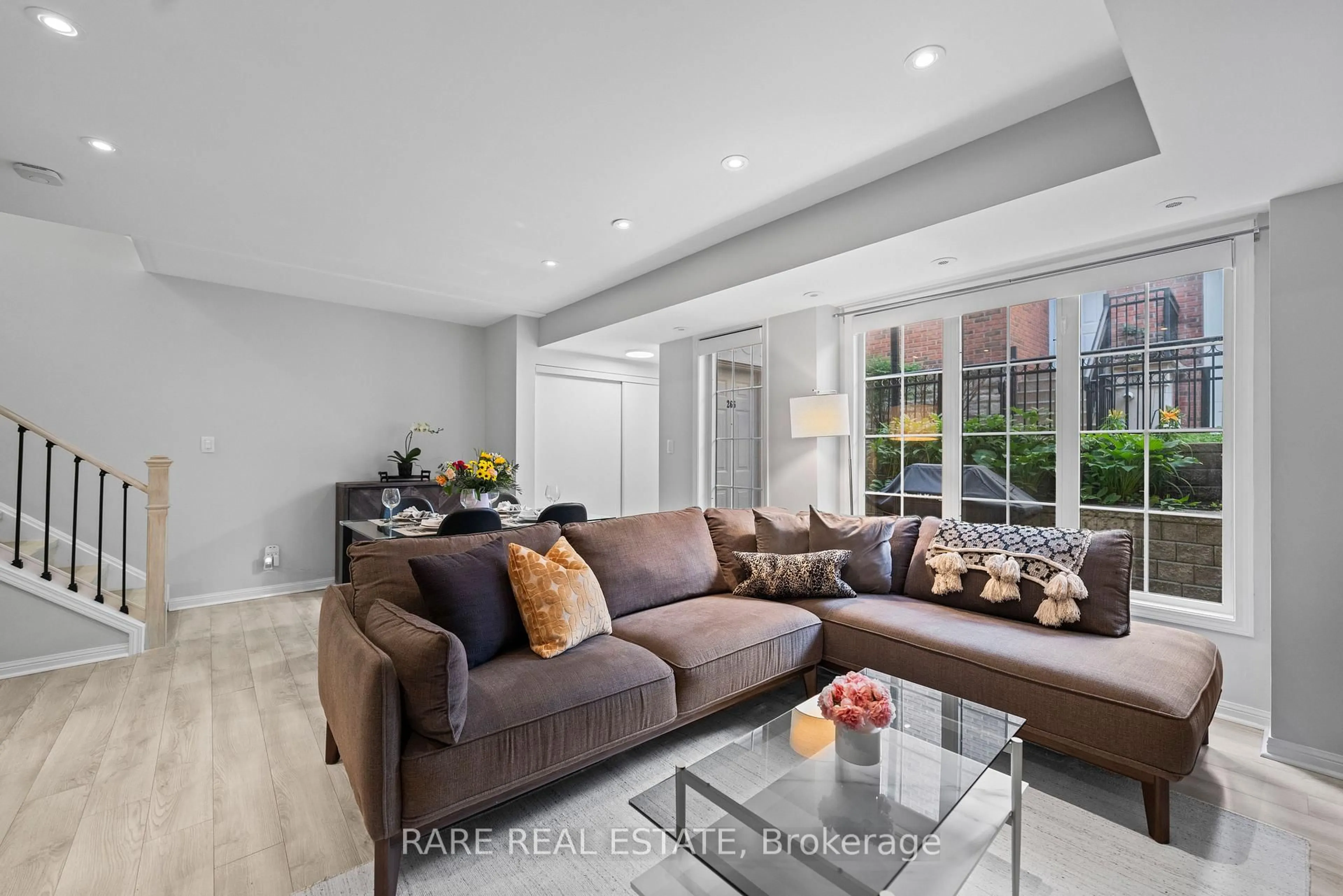 Living room with furniture, unknown for 3 Everson Dr #266, Toronto Ontario M2N 7C2