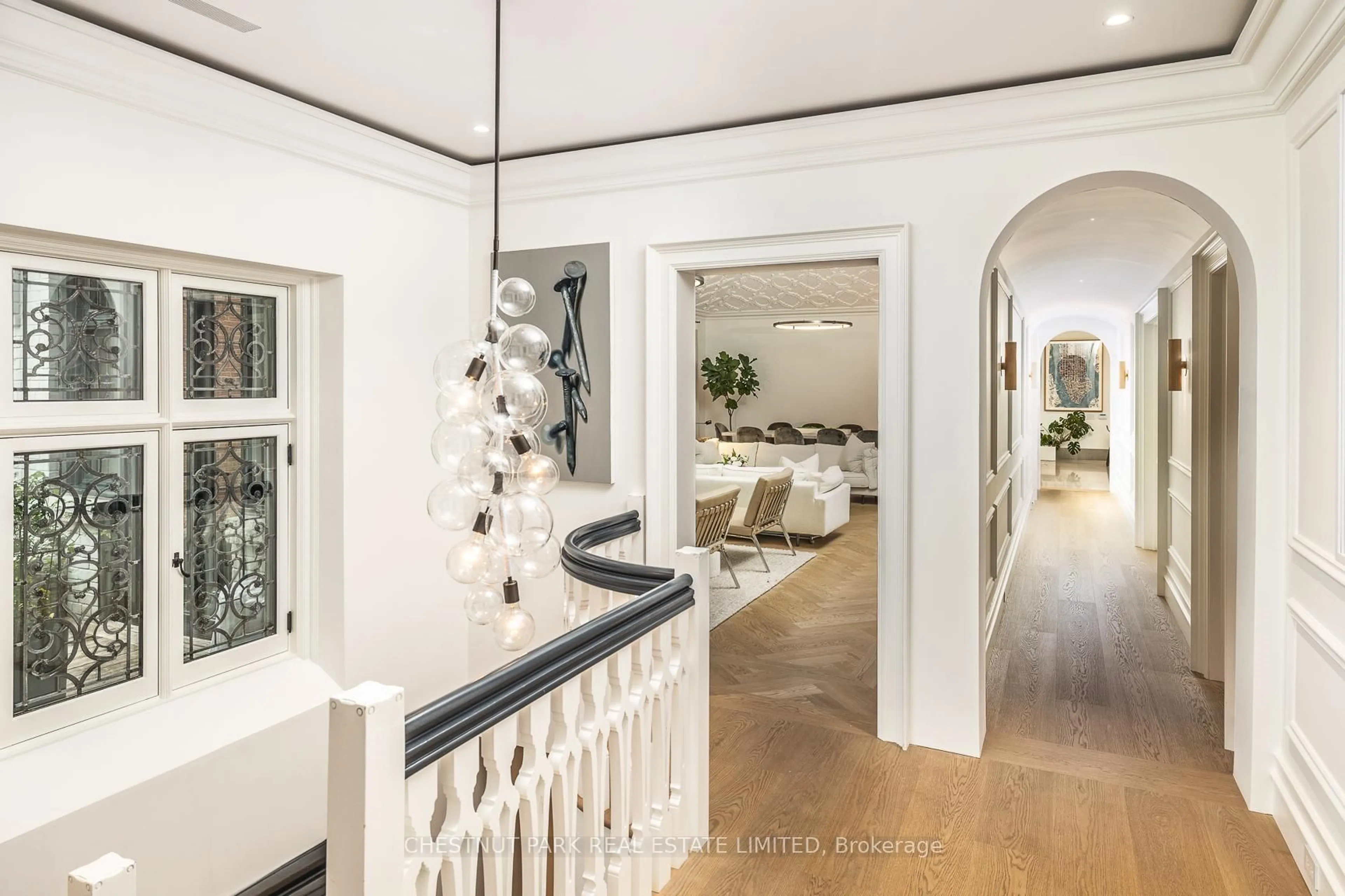 Indoor entryway for 78 Crescent Rd #2, Toronto Ontario M4W 1T5
