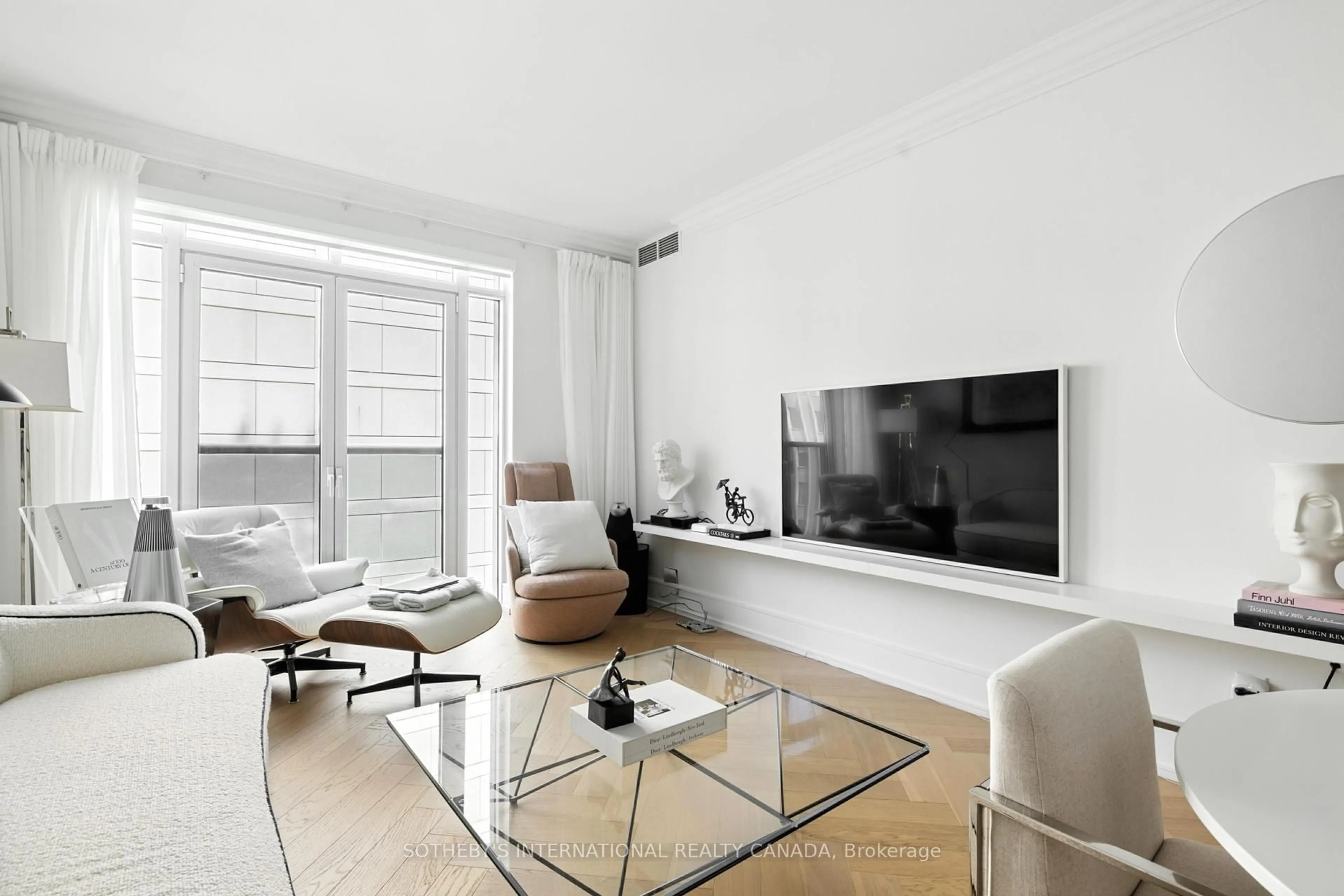 Living room with furniture, unknown for 10 Bellair St #801, Toronto Ontario M5R 3T8
