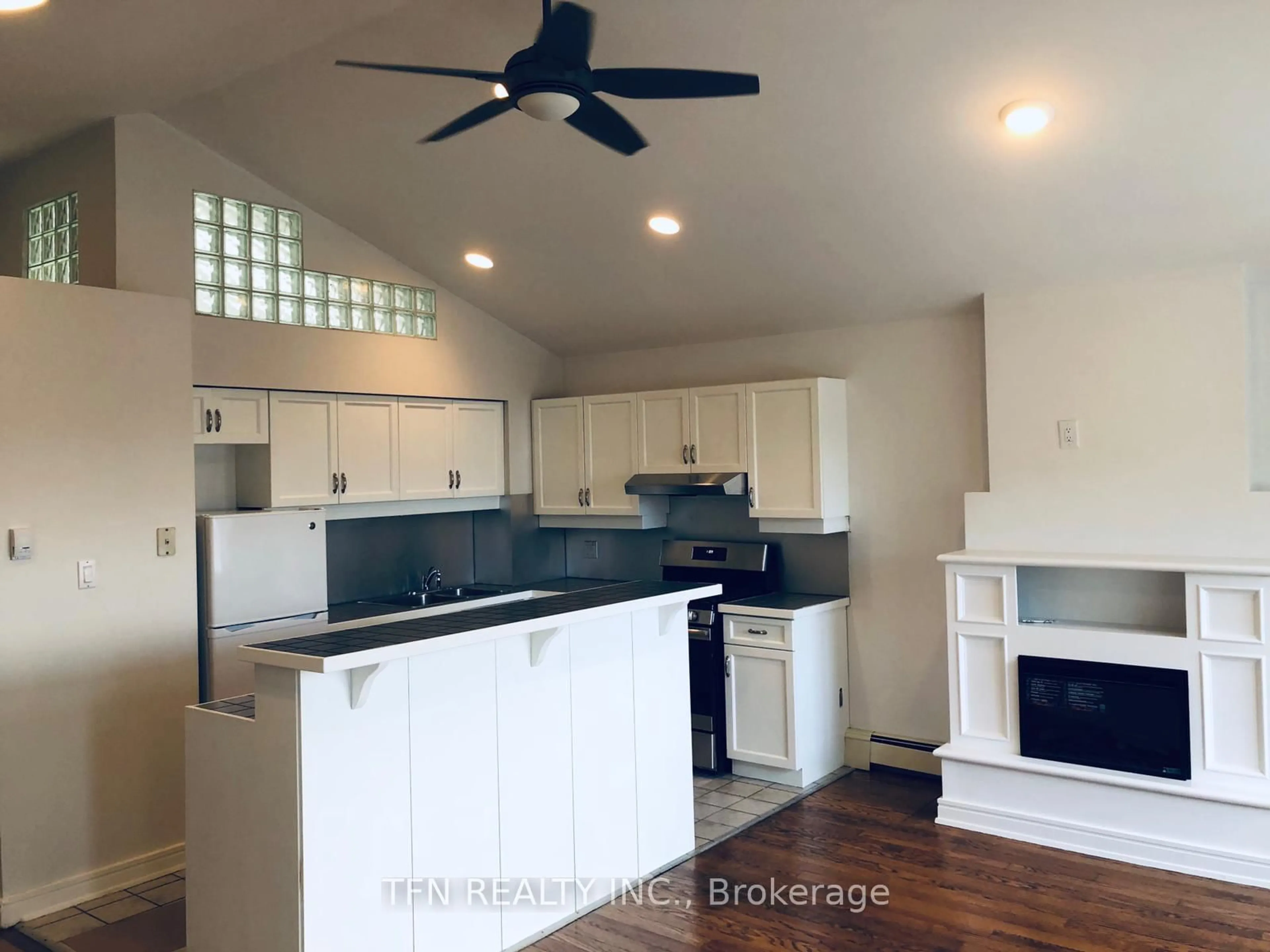 Open concept kitchen, unknown for 447 Oakwood Ave, Toronto Ontario M6E 2W4