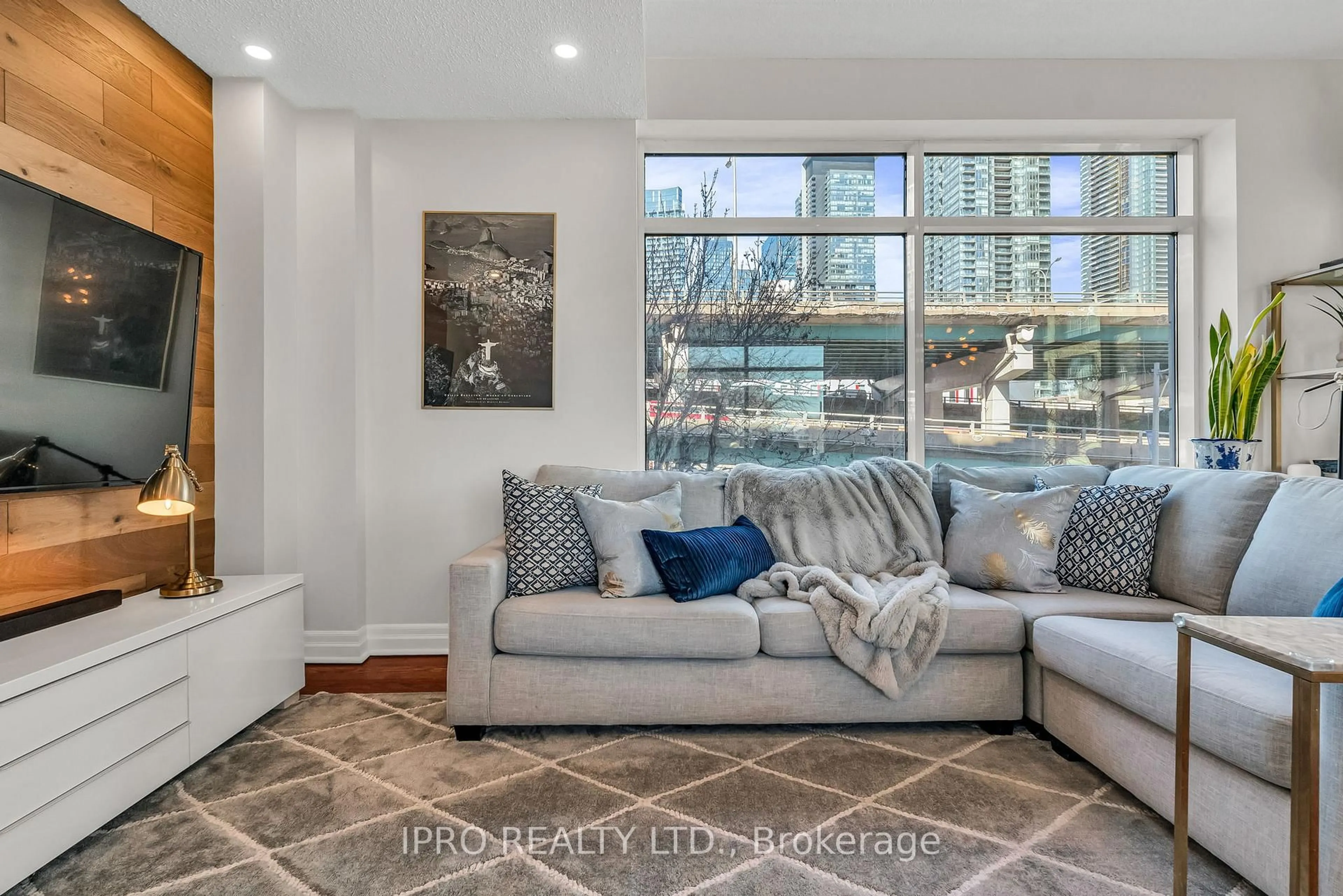 Living room with furniture, unknown for 500 Queens Quay #210E, Toronto Ontario M5V 3K8
