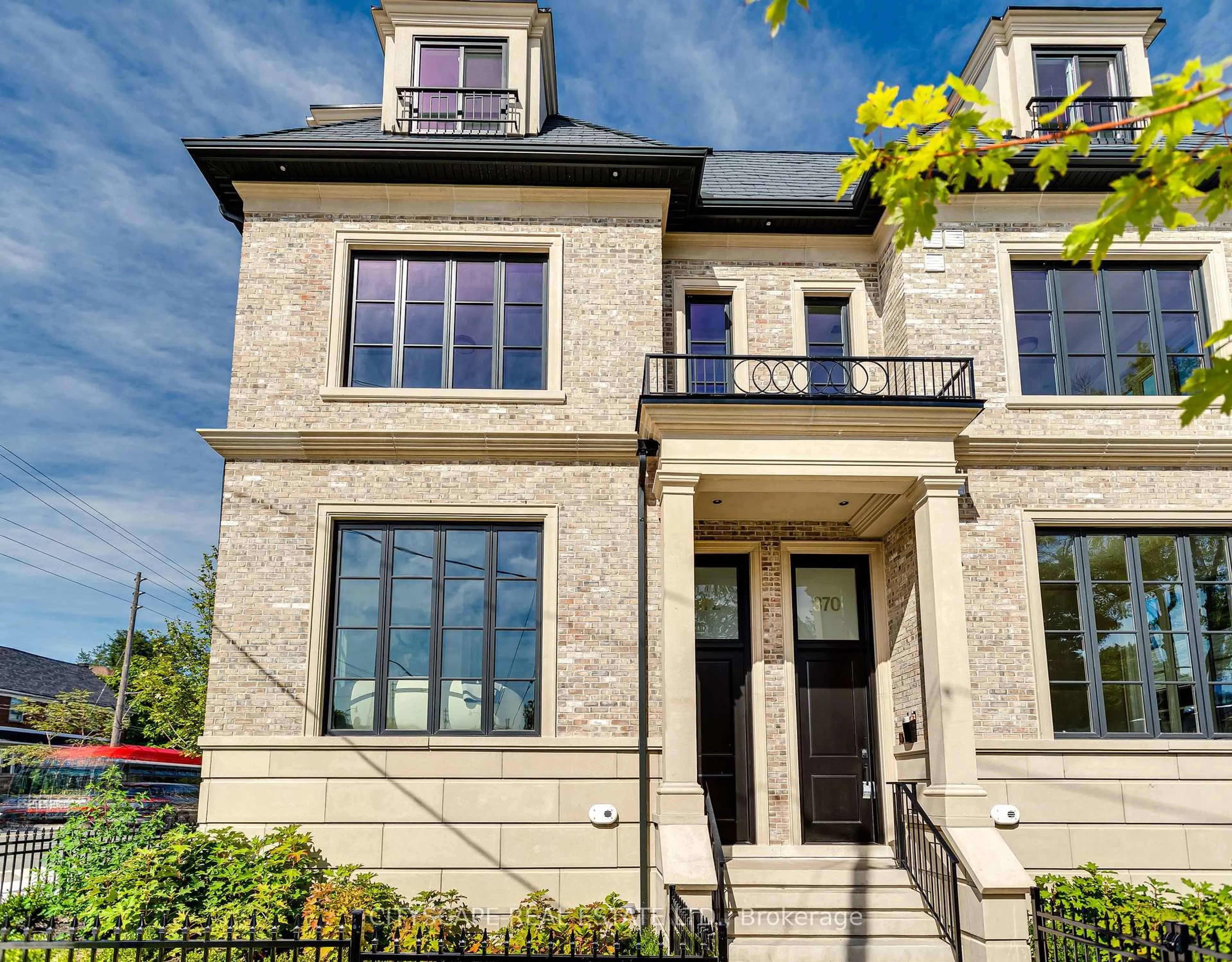 Home with brick exterior material, street for 372 Briar Hill Ave, Toronto Ontario M4R 1J2