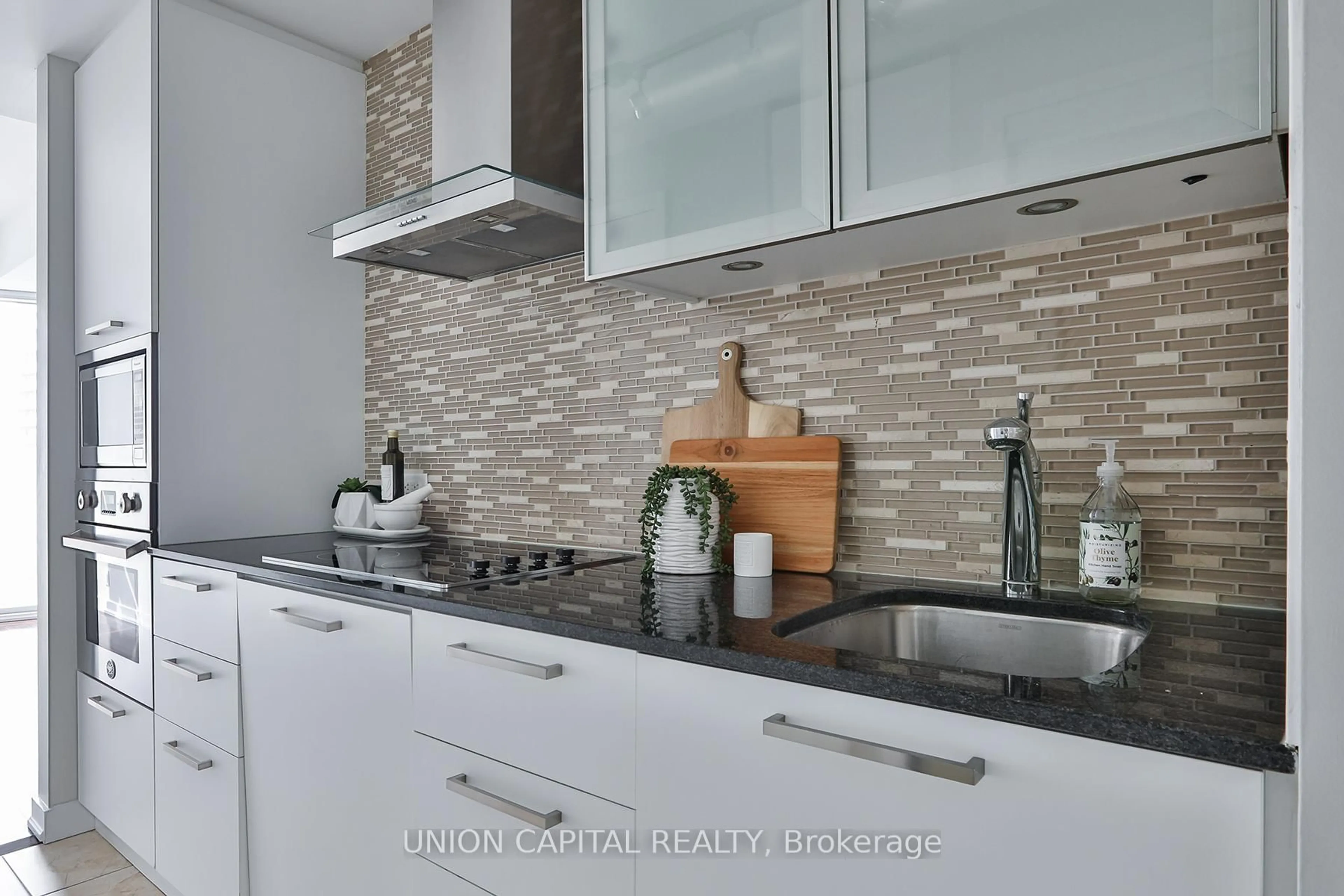 Contemporary kitchen, ceramic/tile floor for 14 York St #3902, Toronto Ontario M5J 0B1