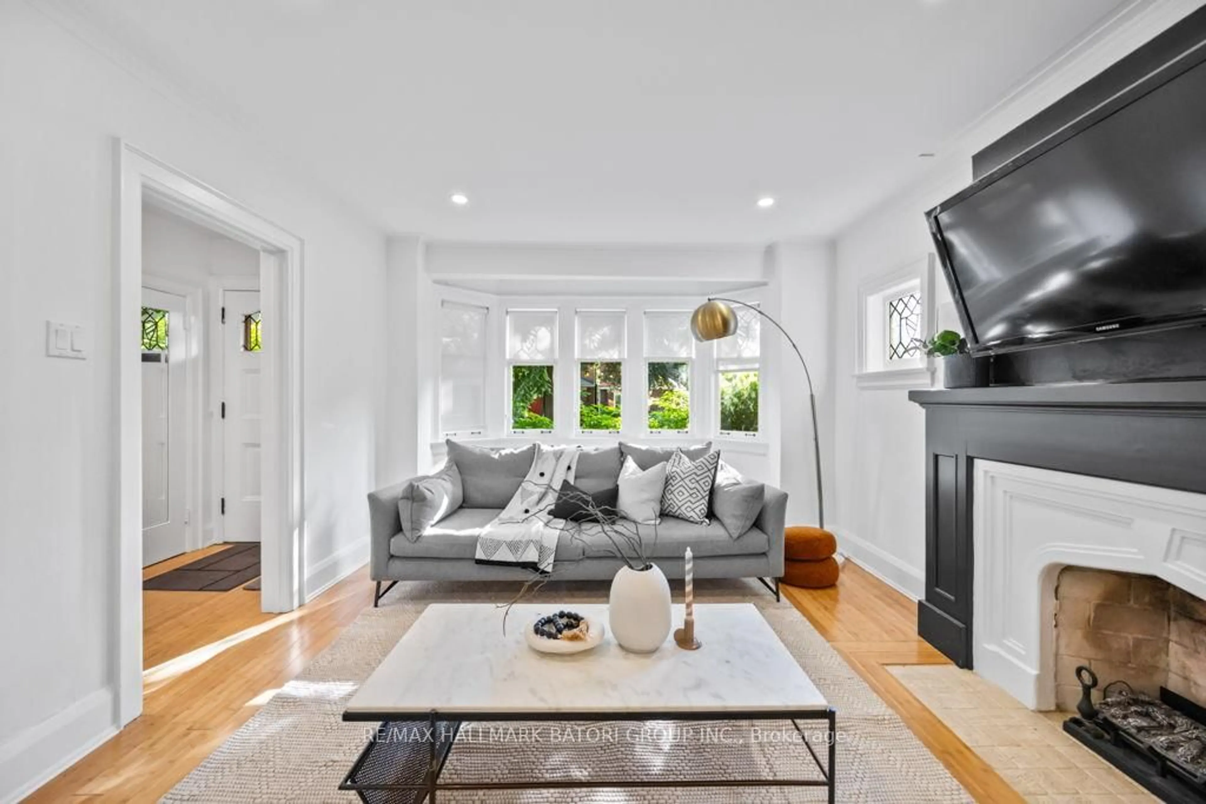 Living room with furniture, unknown for 79 Shields Ave, Toronto Ontario M5N 2K3