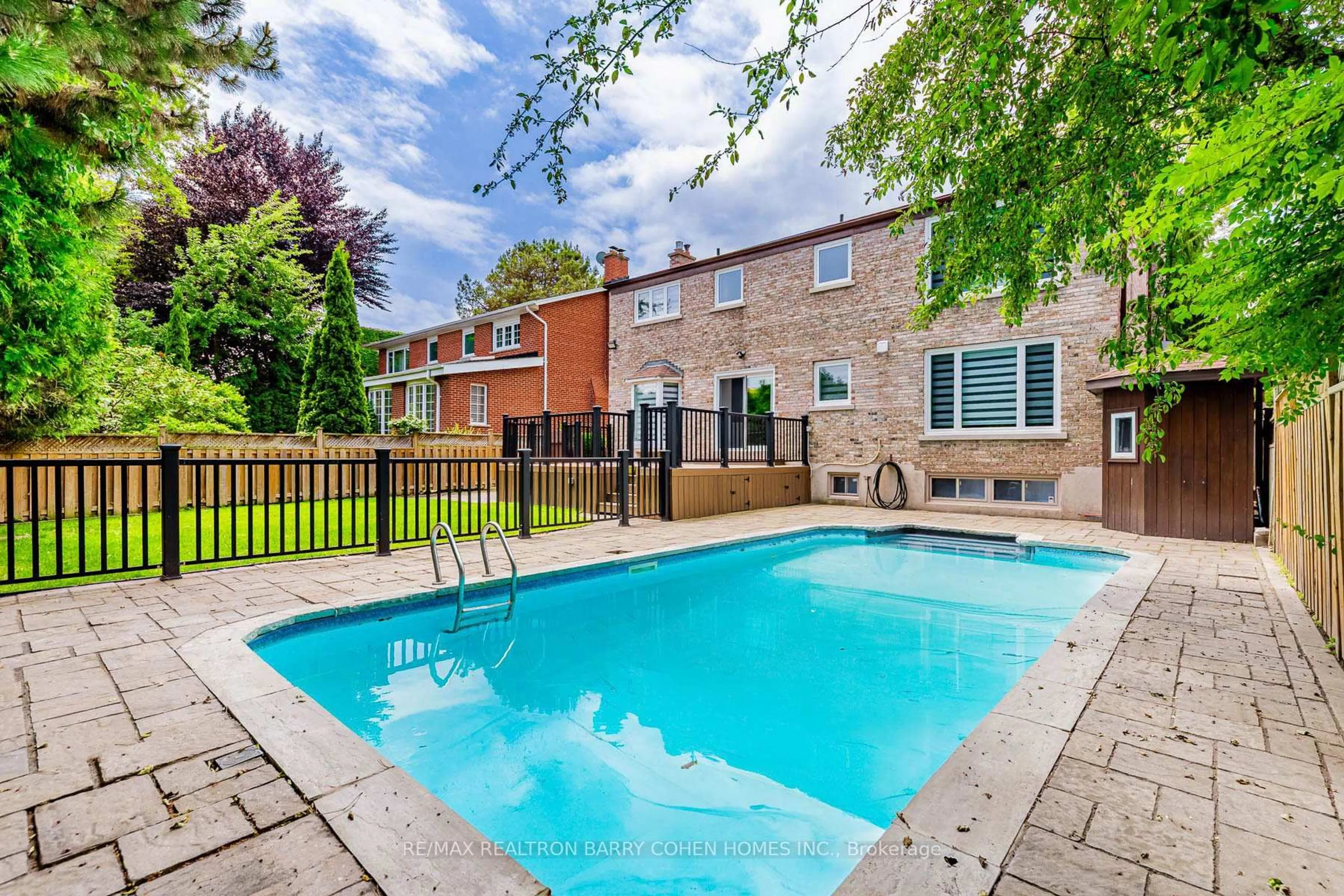 Pool for 57 Riderwood Dr, Toronto Ontario M2L 2E7