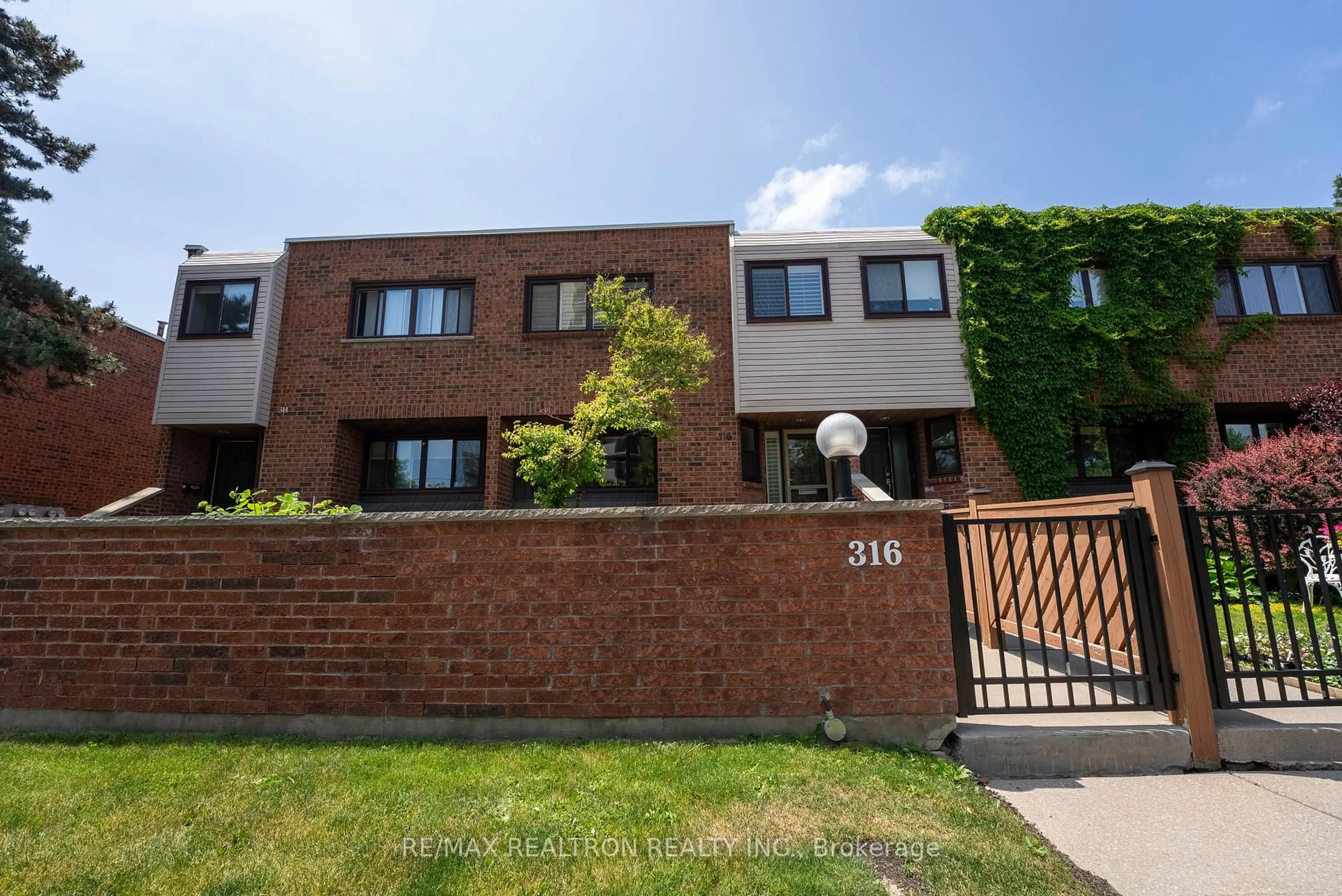 Home with brick exterior material, unknown for 316 Torresdale Ave, Toronto Ontario M2R 3N3