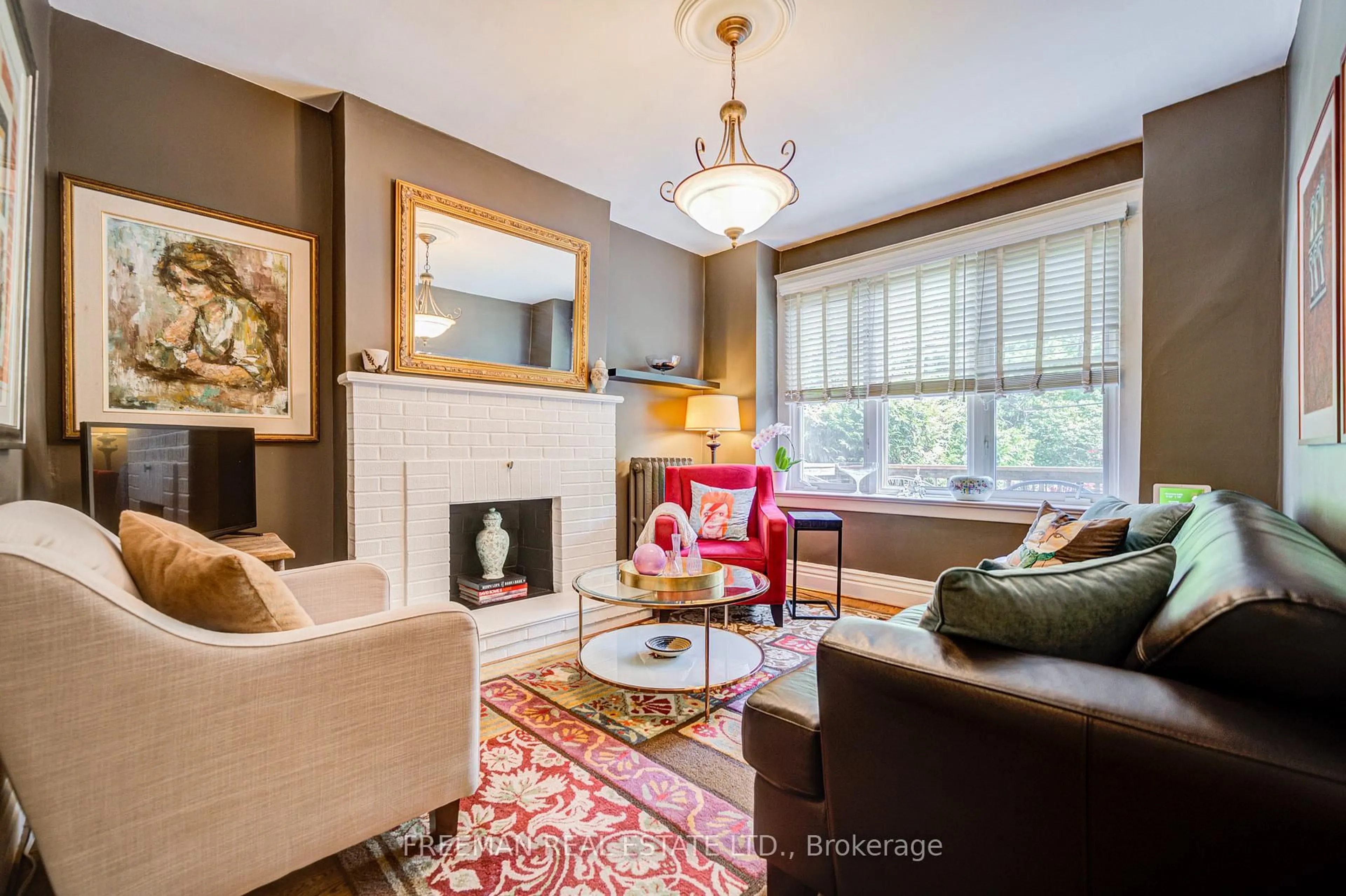Living room with furniture, unknown for 56 Austin Terr, Toronto Ontario M5R 1Y6