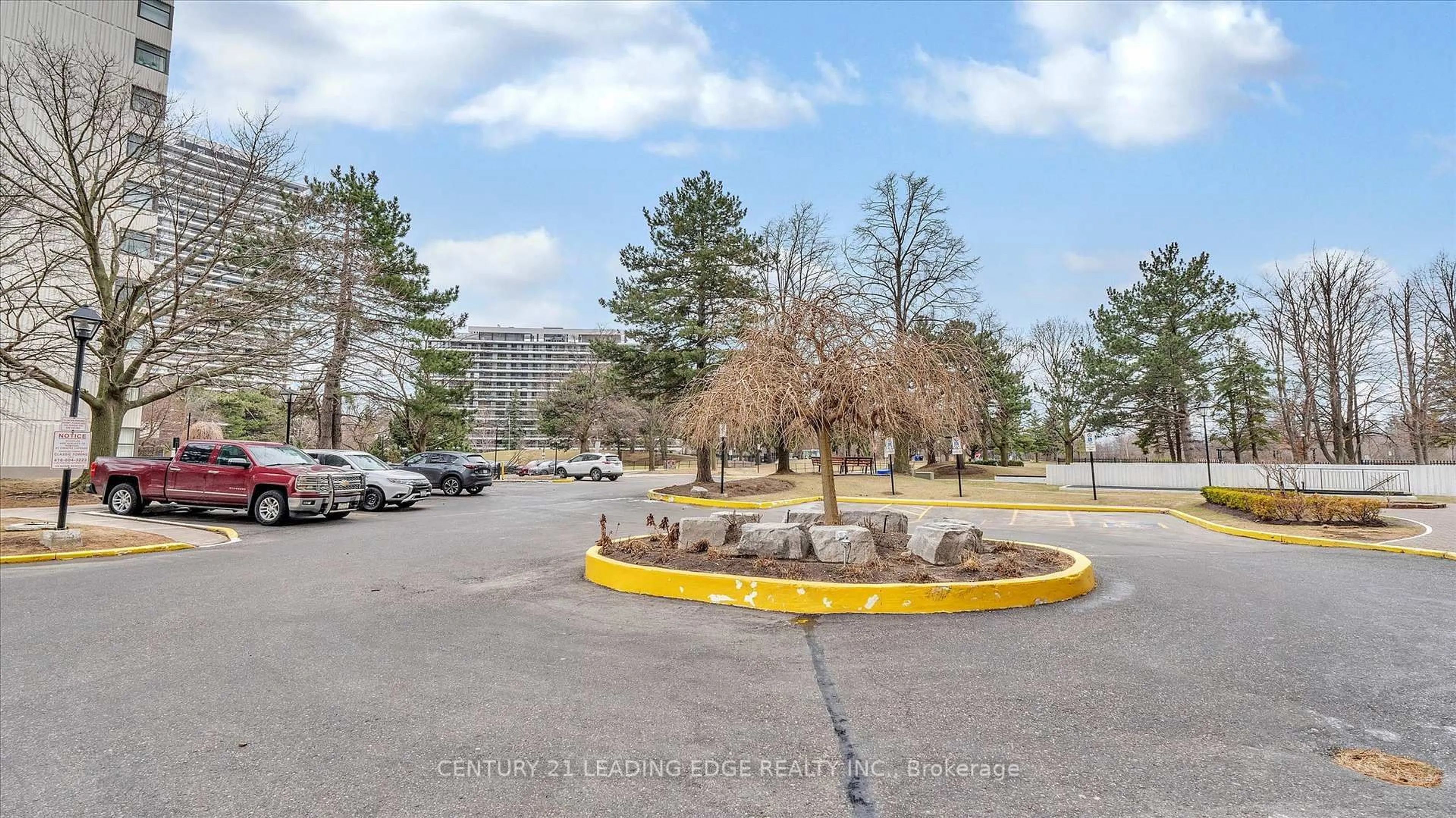 Unknown for 80 Antibes Dr #2605, Toronto Ontario M2R 3N5