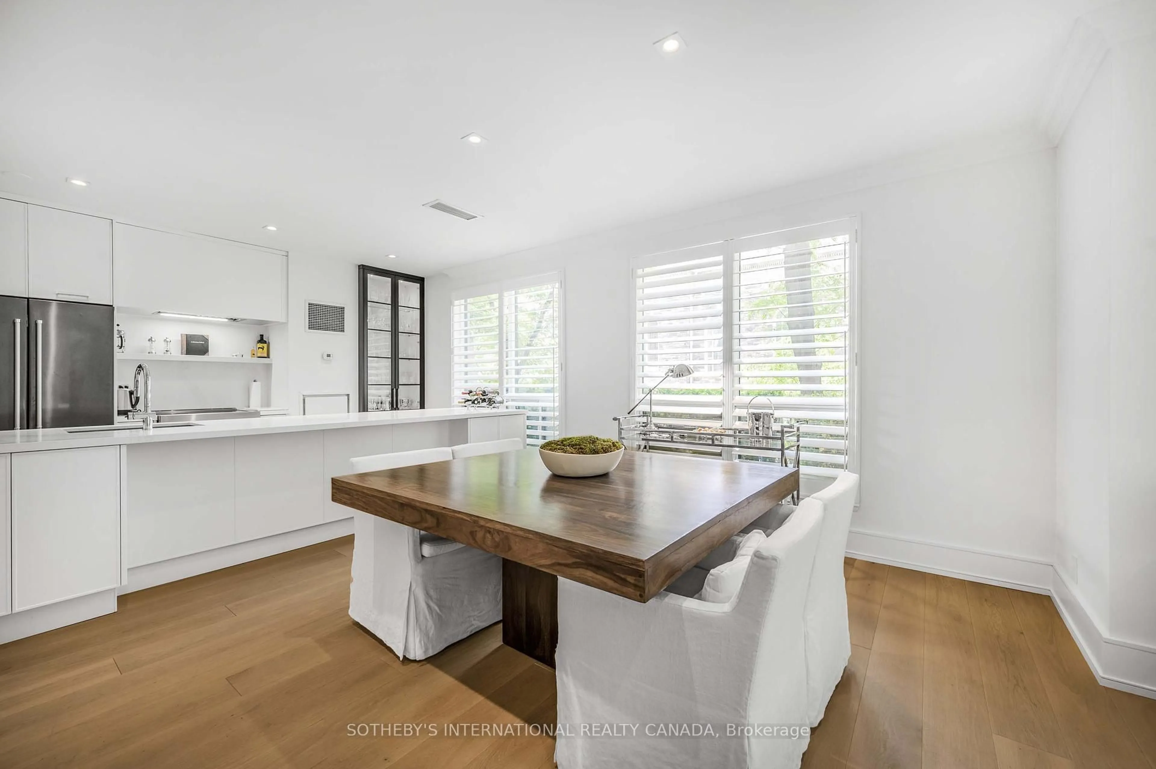 Contemporary kitchen, unknown for 10 Delisle Ave #104, Toronto Ontario M4V 3C6