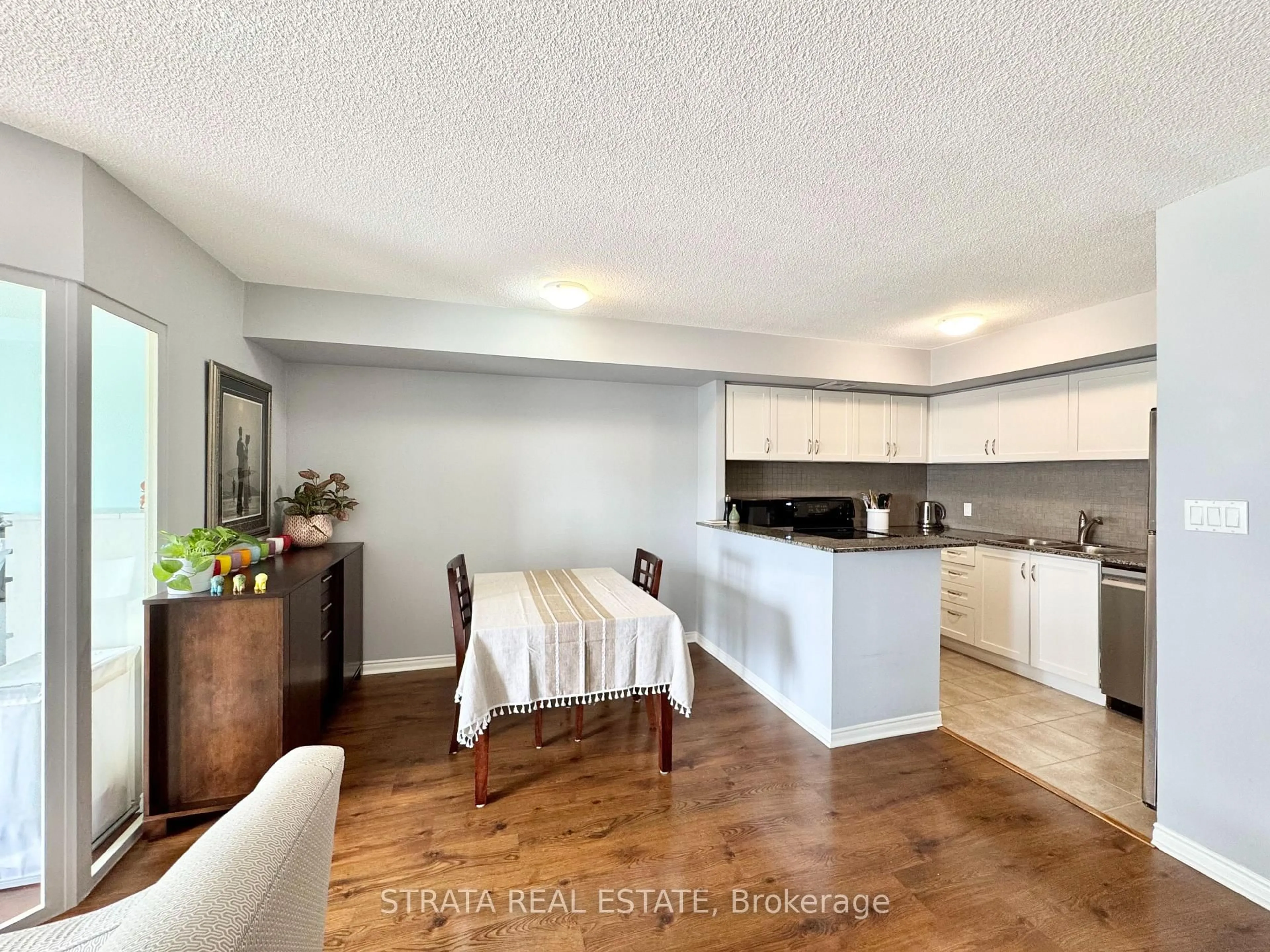 Open concept kitchen, wood/laminate floor for 25 The Esplanade #621, Toronto Ontario M5E 1W5