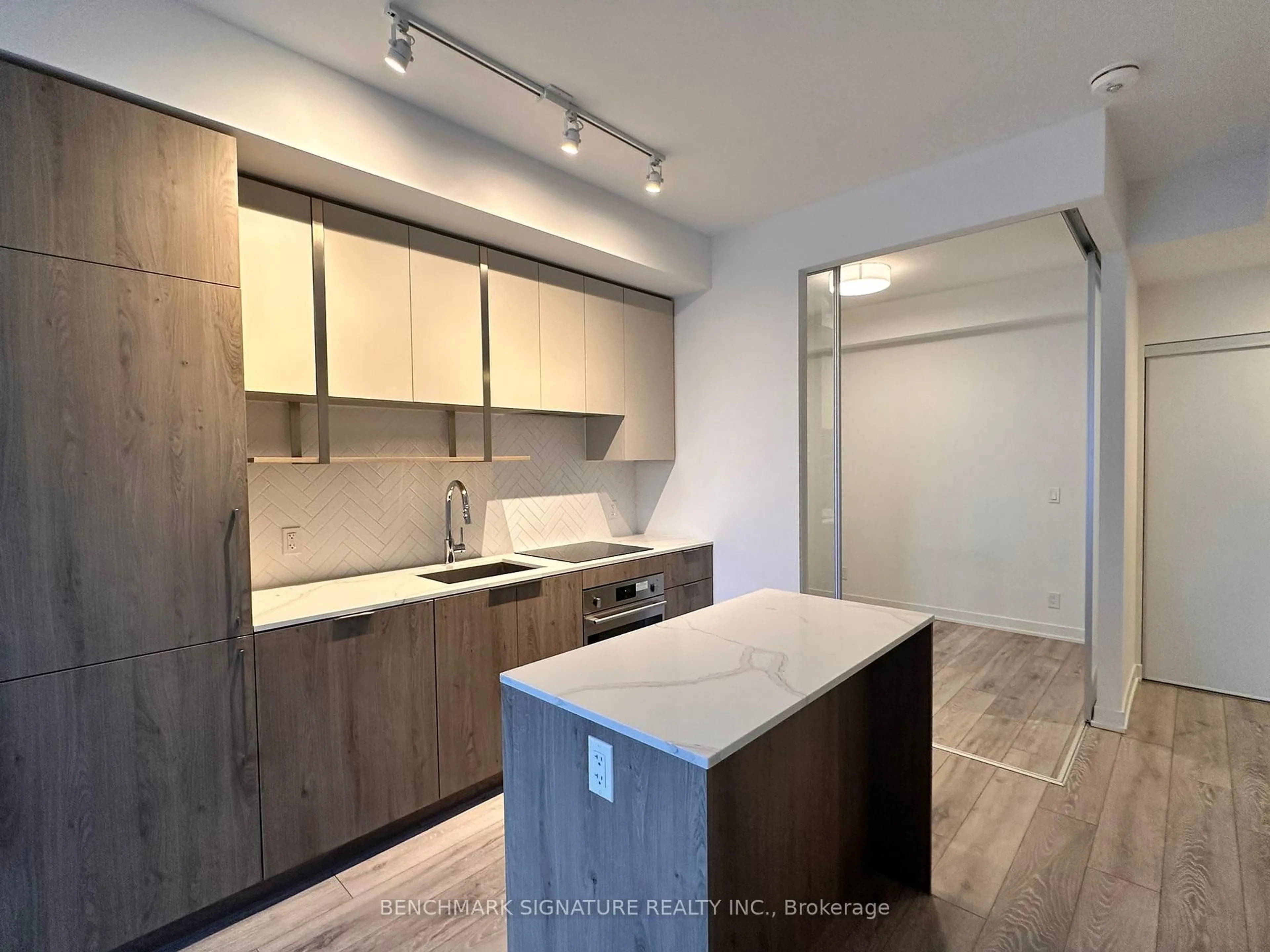 Standard kitchen, unknown for 15 Holmes Ave #1312, Toronto Ontario M2N 0L4