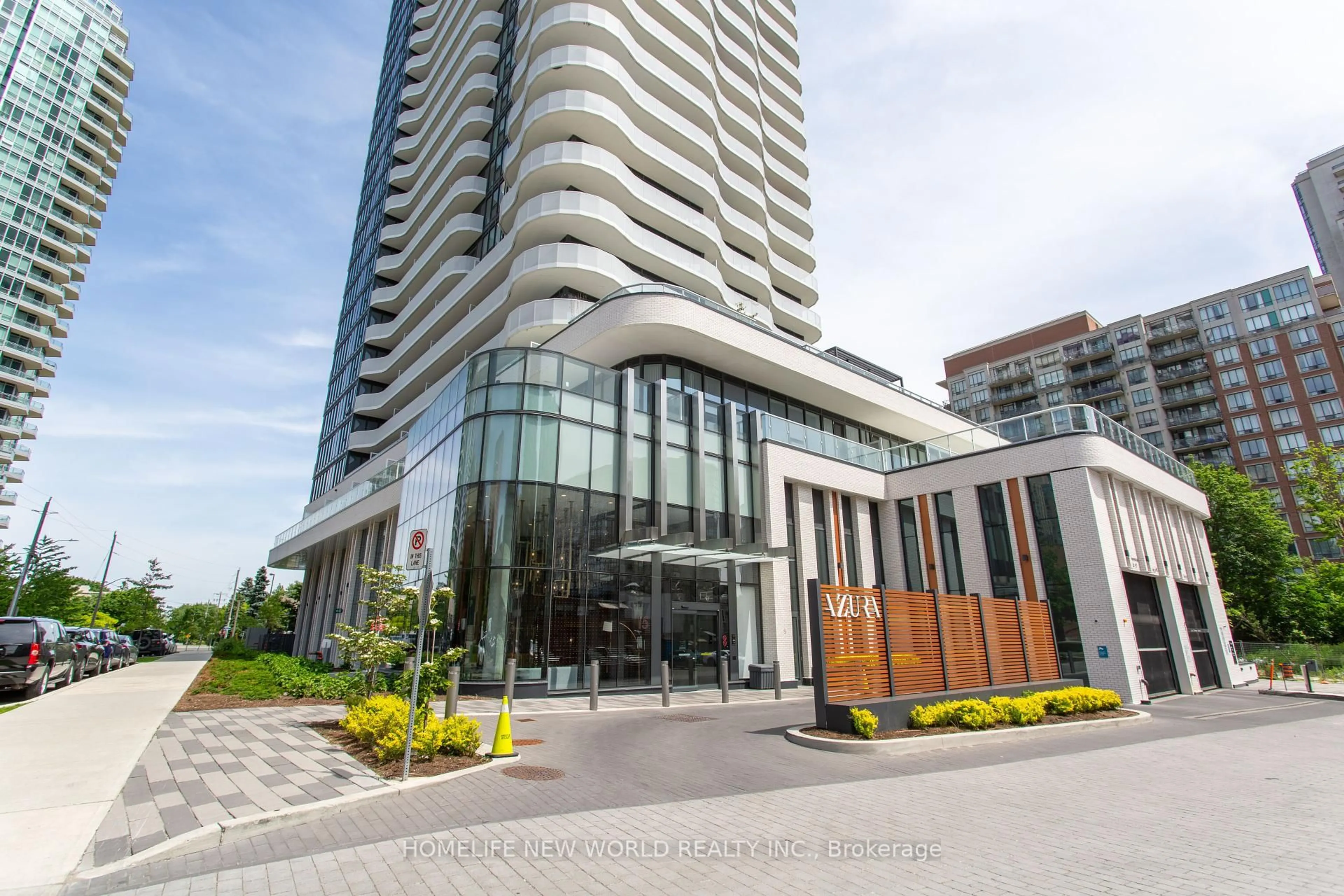 Indoor foyer for 15 Holmes Ave #1508, Toronto Ontario M2M 0L4