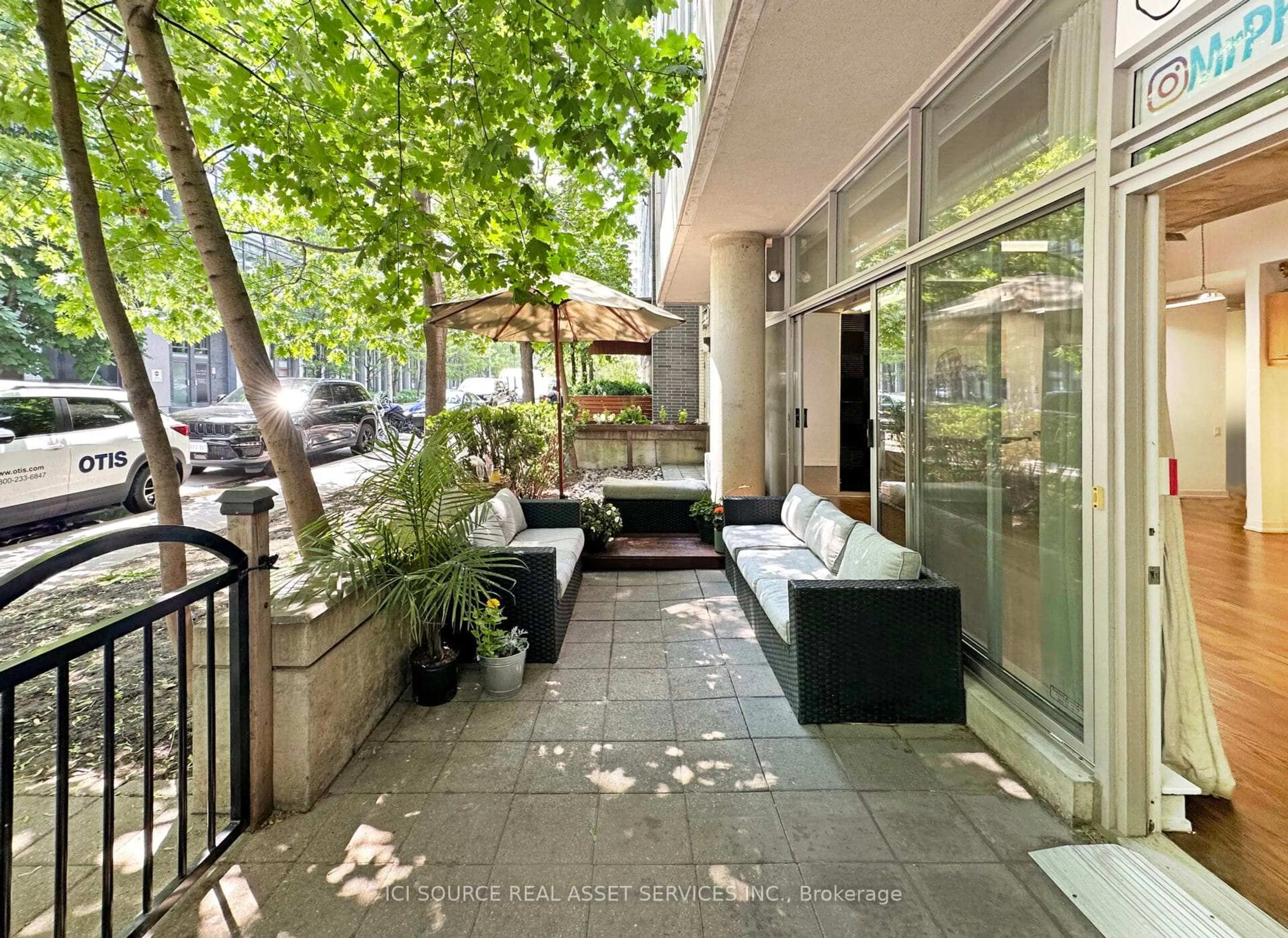 Patio, street for 66 Portland St #103, Toronto Ontario M5V 2M6