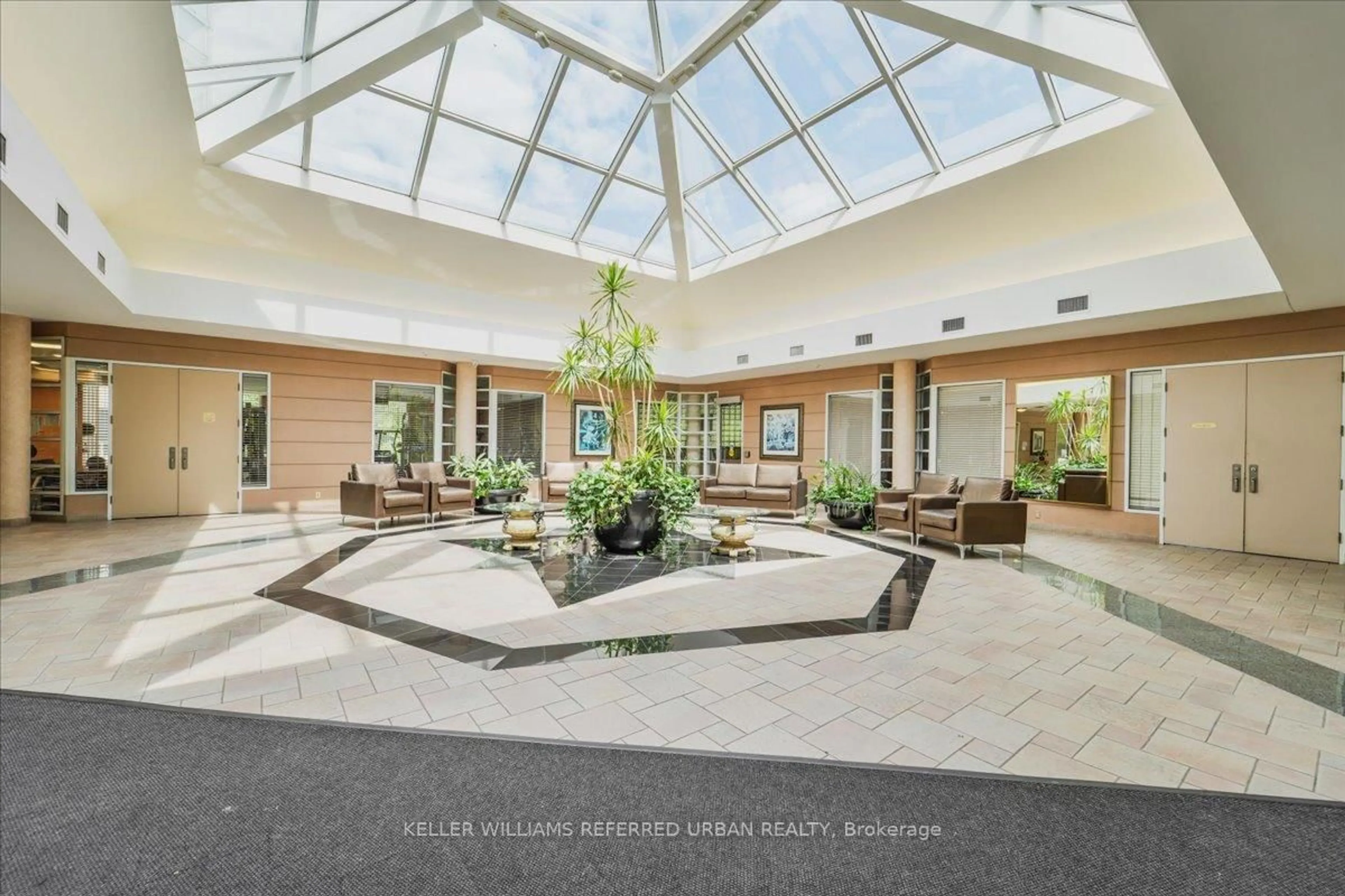 Indoor foyer for 5 Concorde Pl #710, Toronto Ontario M3C 3M8