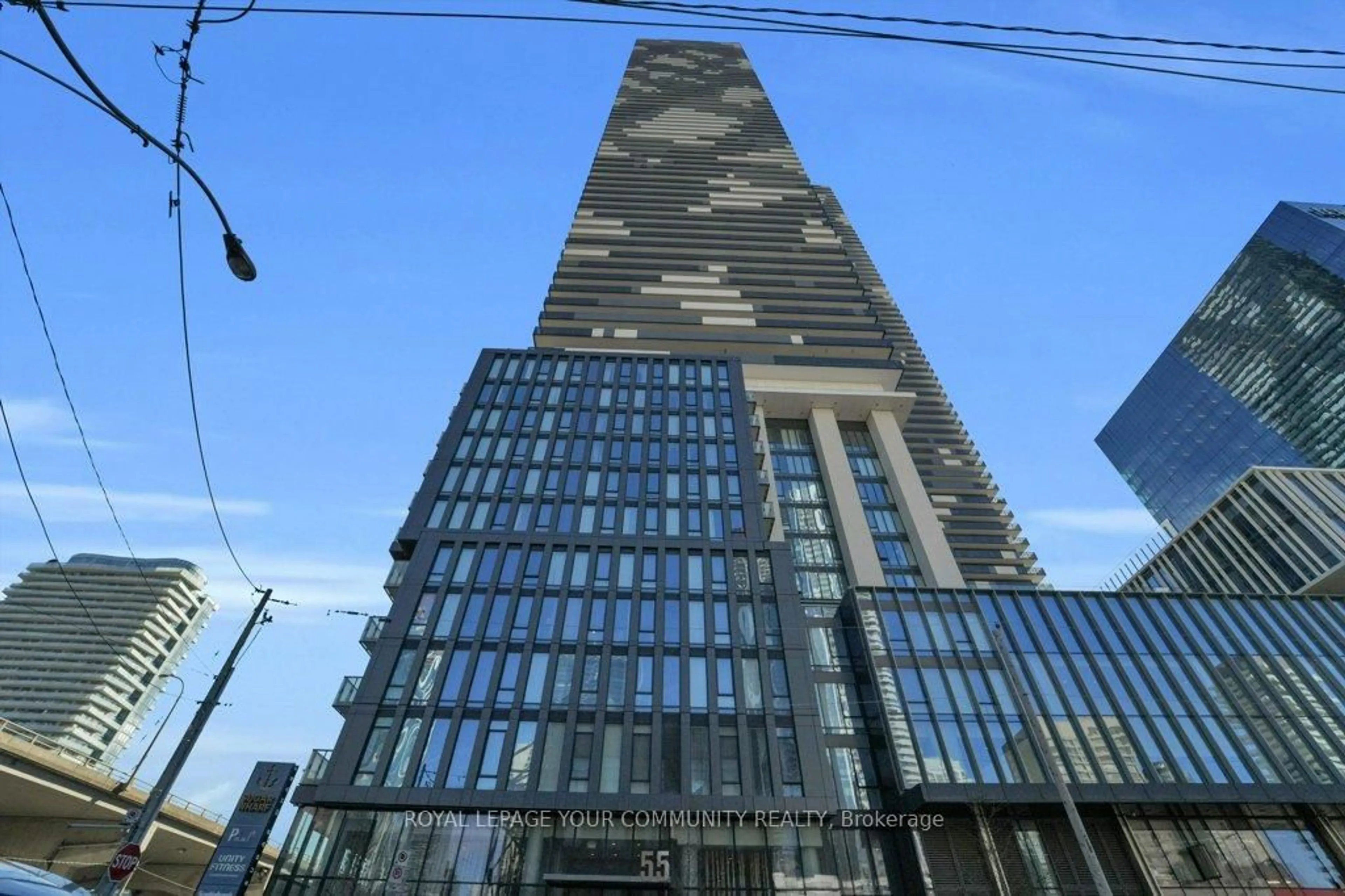 Indoor foyer for 55 Cooper St #3205, Toronto Ontario M5E 0G1