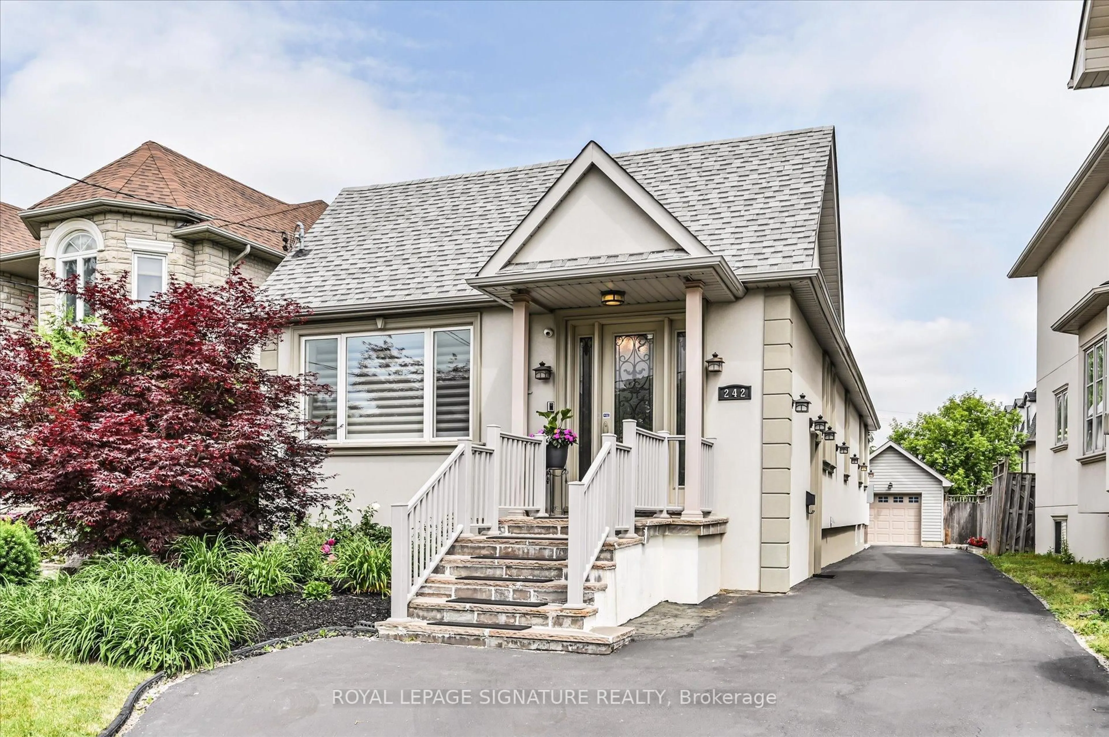 Home with vinyl exterior material, street for 242 Olive Ave, Toronto Ontario M2N 4P6