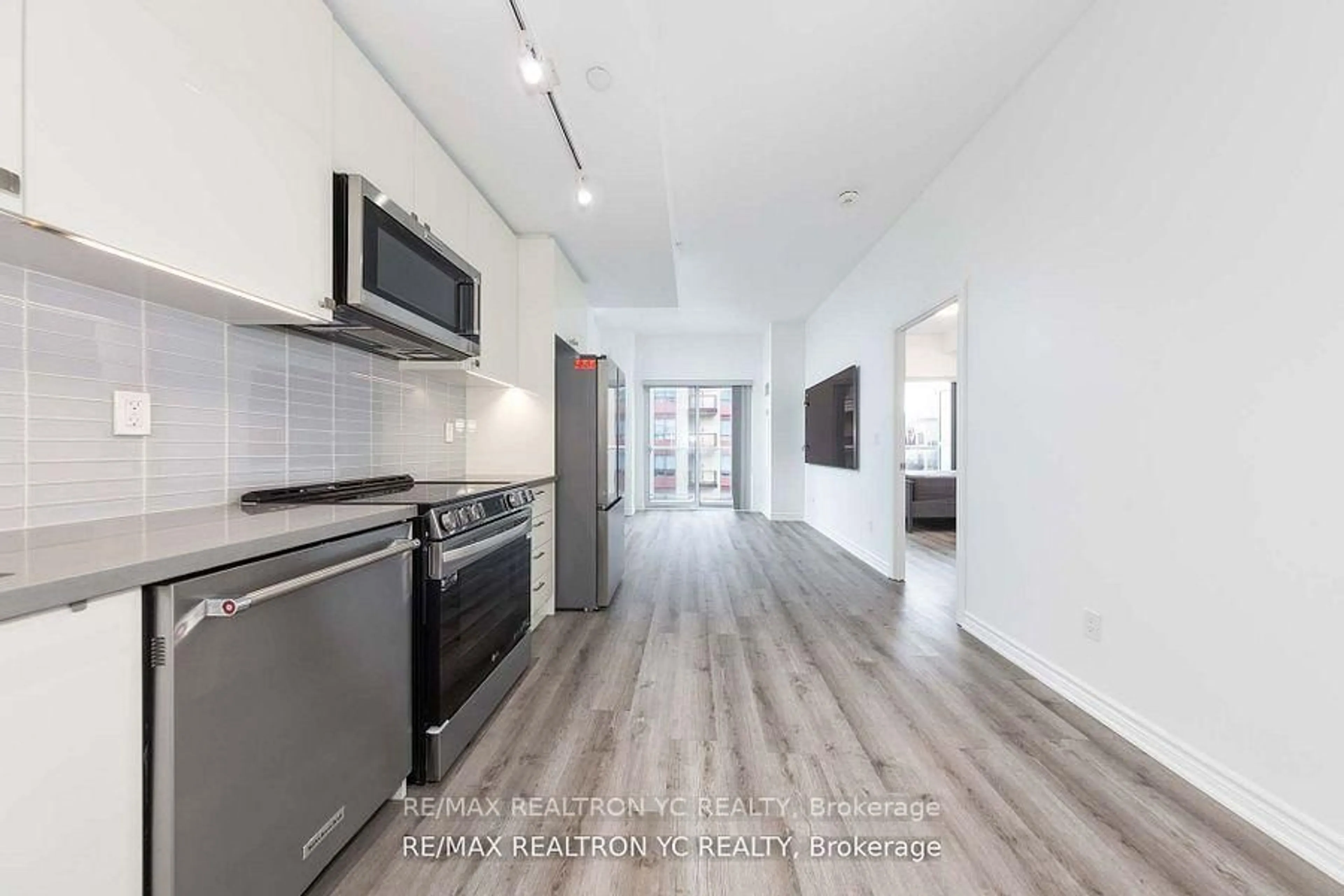 Unknown for 621 Sheppard Ave #705, Toronto Ontario M2K 0G4