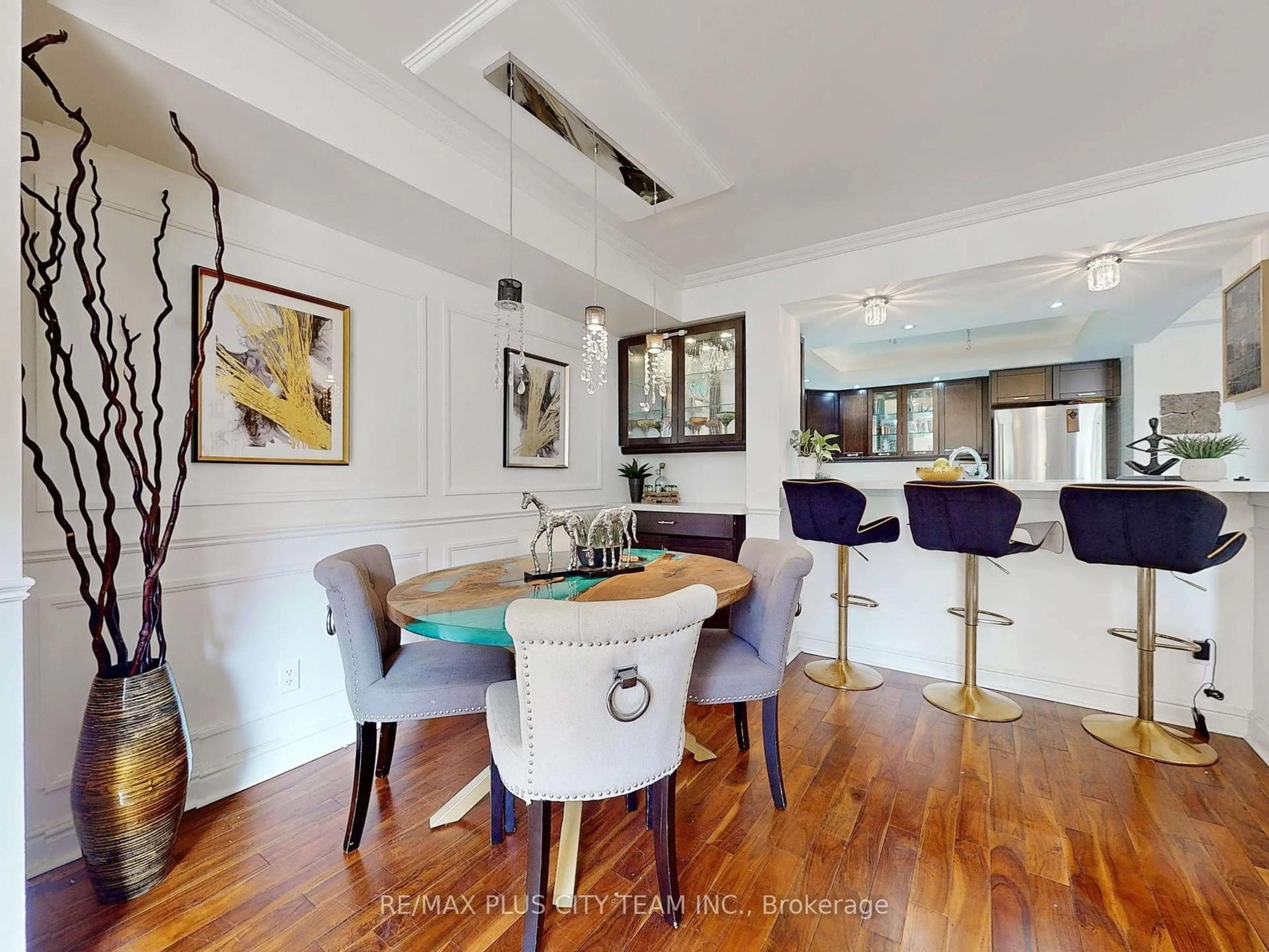 Dining room, wood/laminate floor for 60 Homewood Ave #TH 112, Toronto Ontario M4Y 2X4