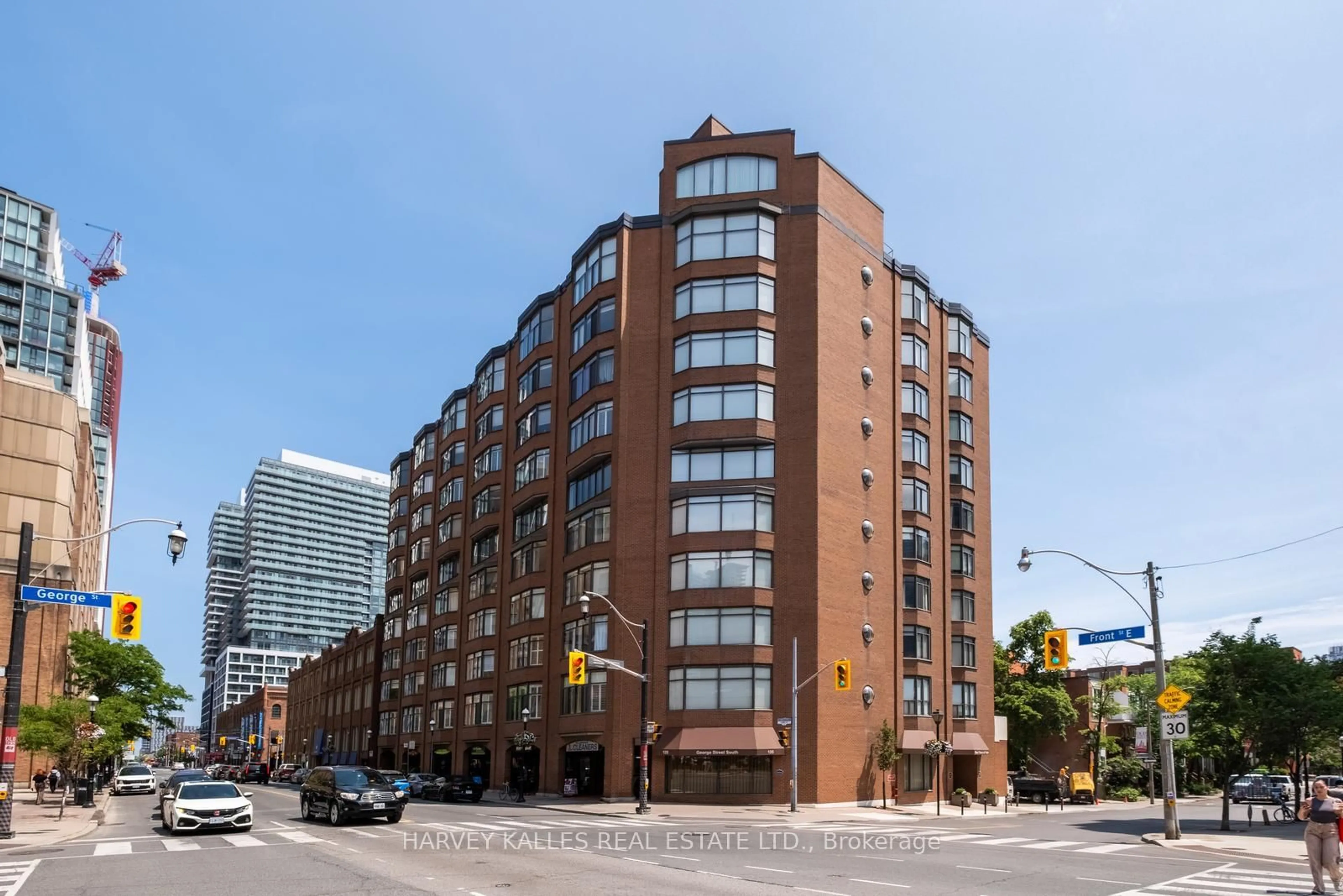 Unknown for 135 George St #202, Toronto Ontario M5A 4E8
