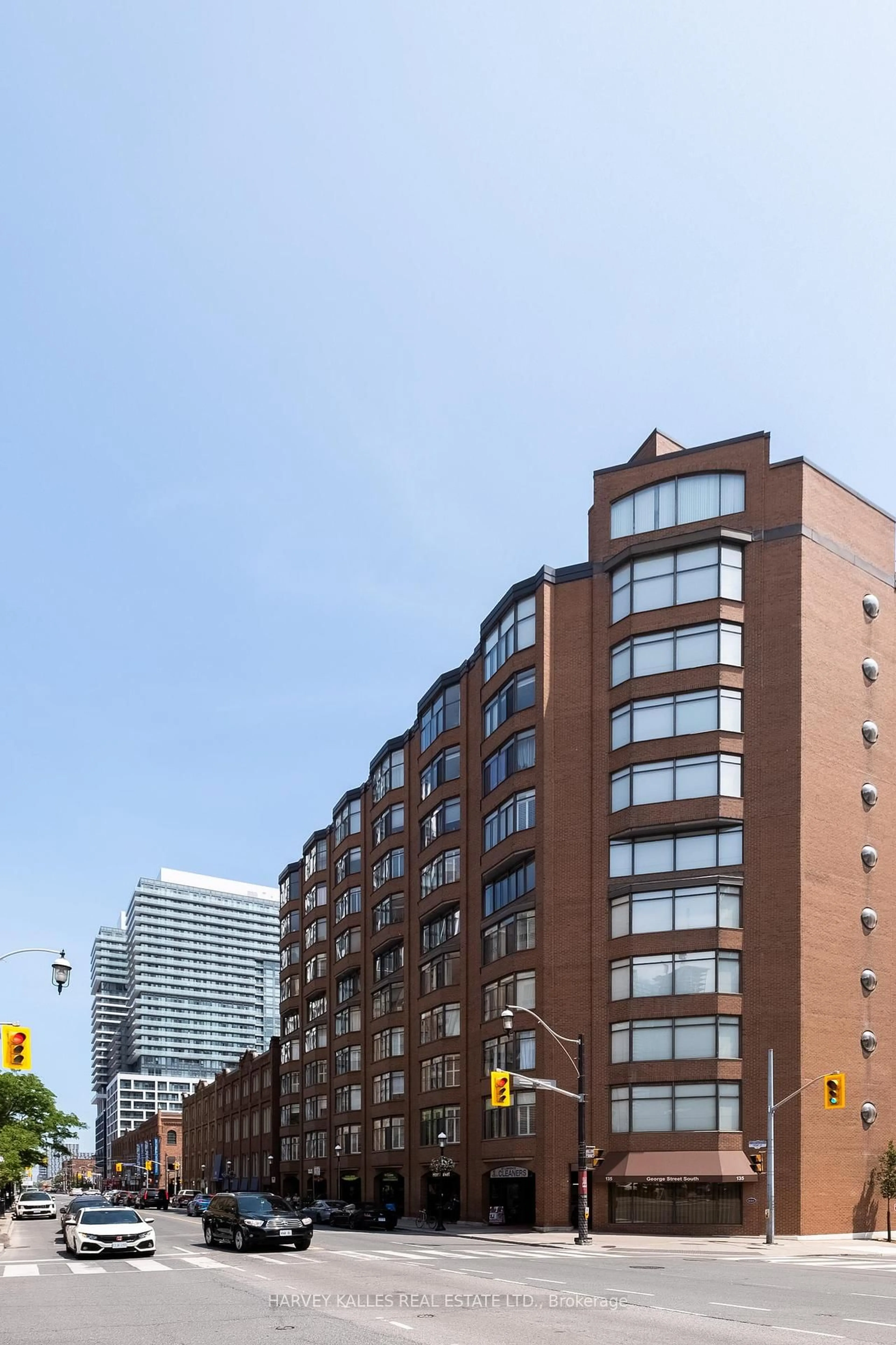 Unknown for 135 George St #202, Toronto Ontario M5A 4E8