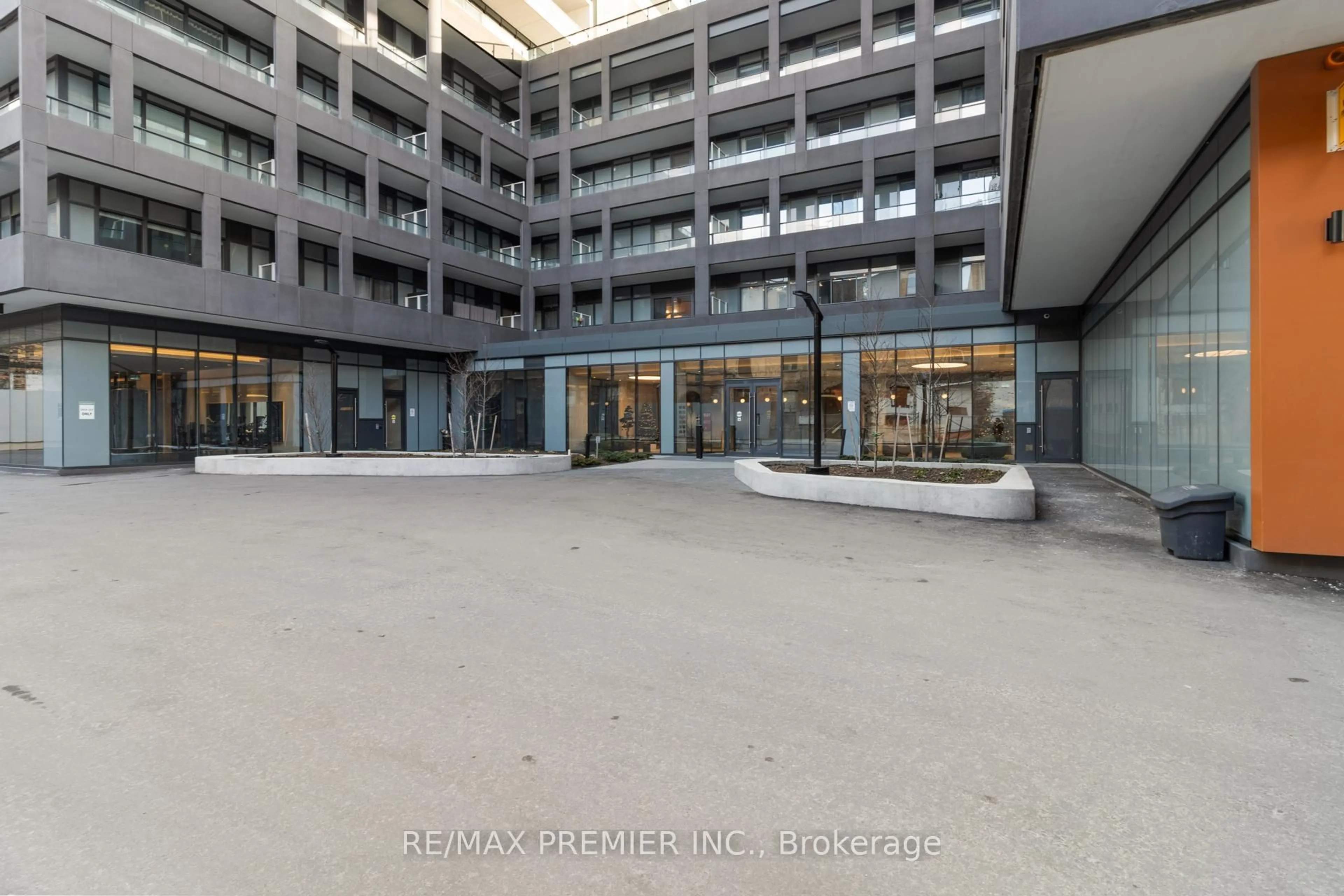 Indoor foyer for 9 Tecumseth St #308, Toronto Ontario M5V 0S5