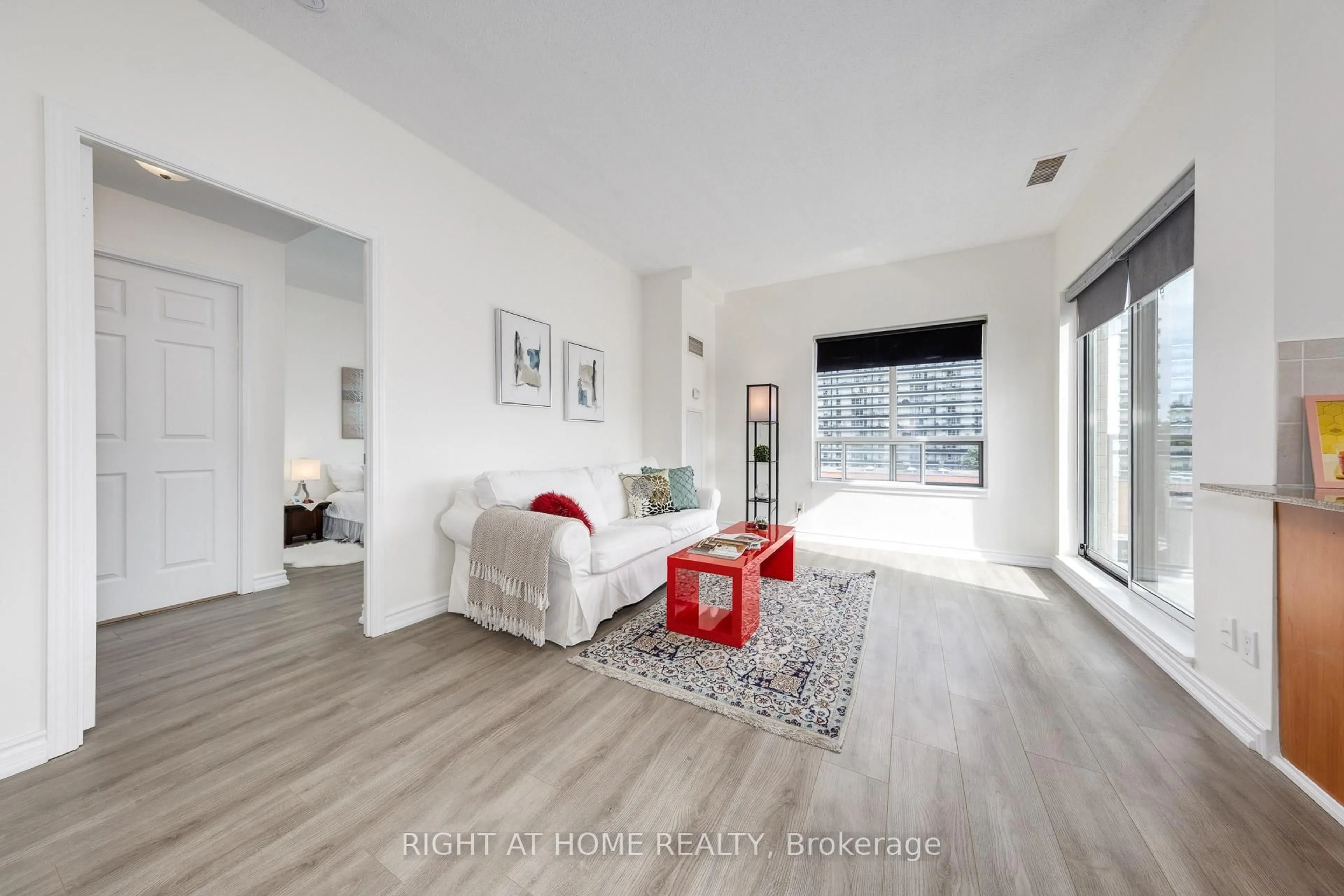 Living room with furniture, unknown for 5940 Yonge St #Ph3, Toronto Ontario M2M 4M6
