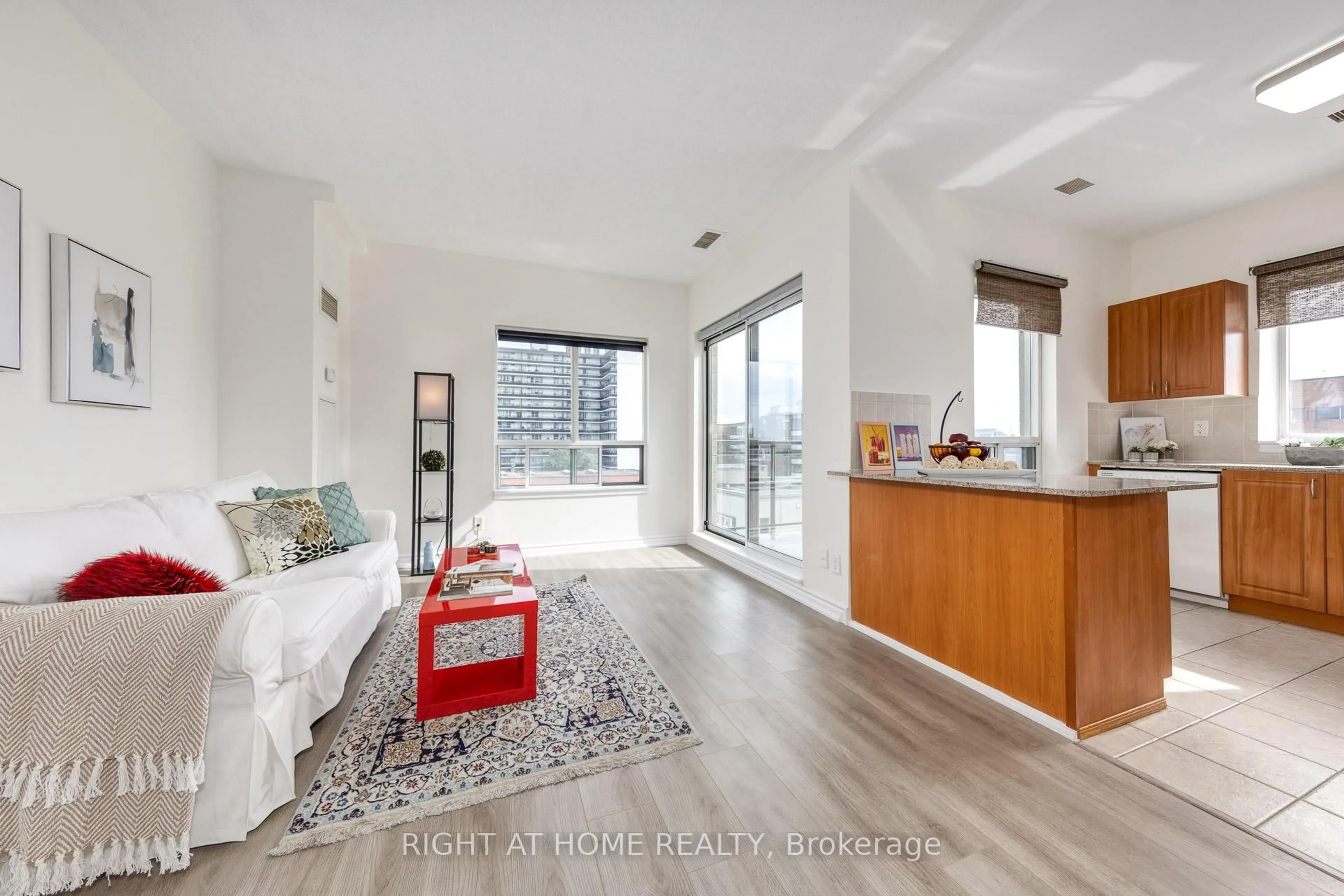 Living room with furniture, unknown for 5940 Yonge St #Ph3, Toronto Ontario M2M 4M6