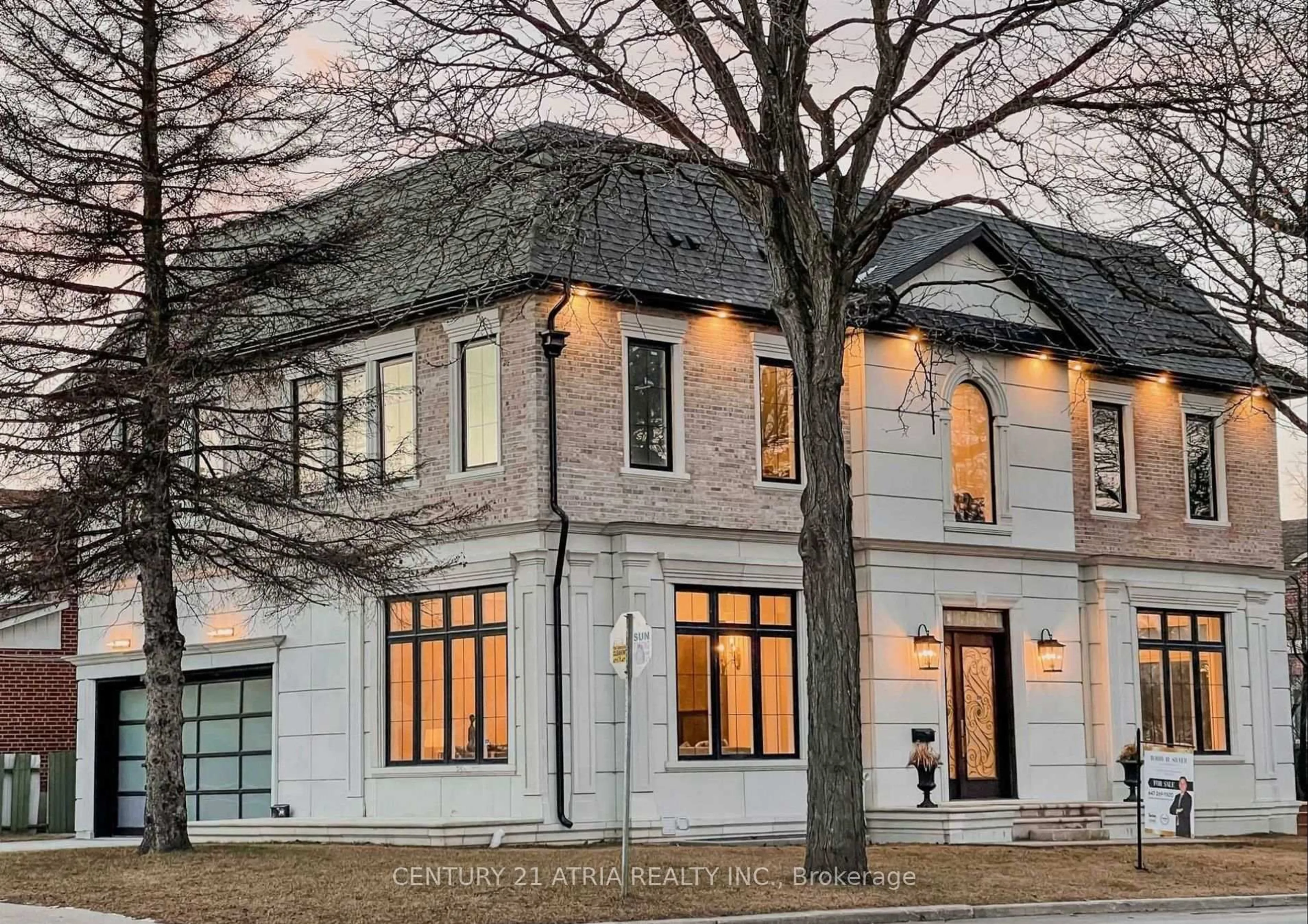 Home with brick exterior material, building for 386 Connaught Ave, Toronto Ontario M2R 2M2