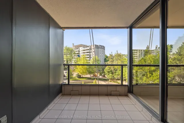 Additional image 2 of 3900 Yonge St Unit 401