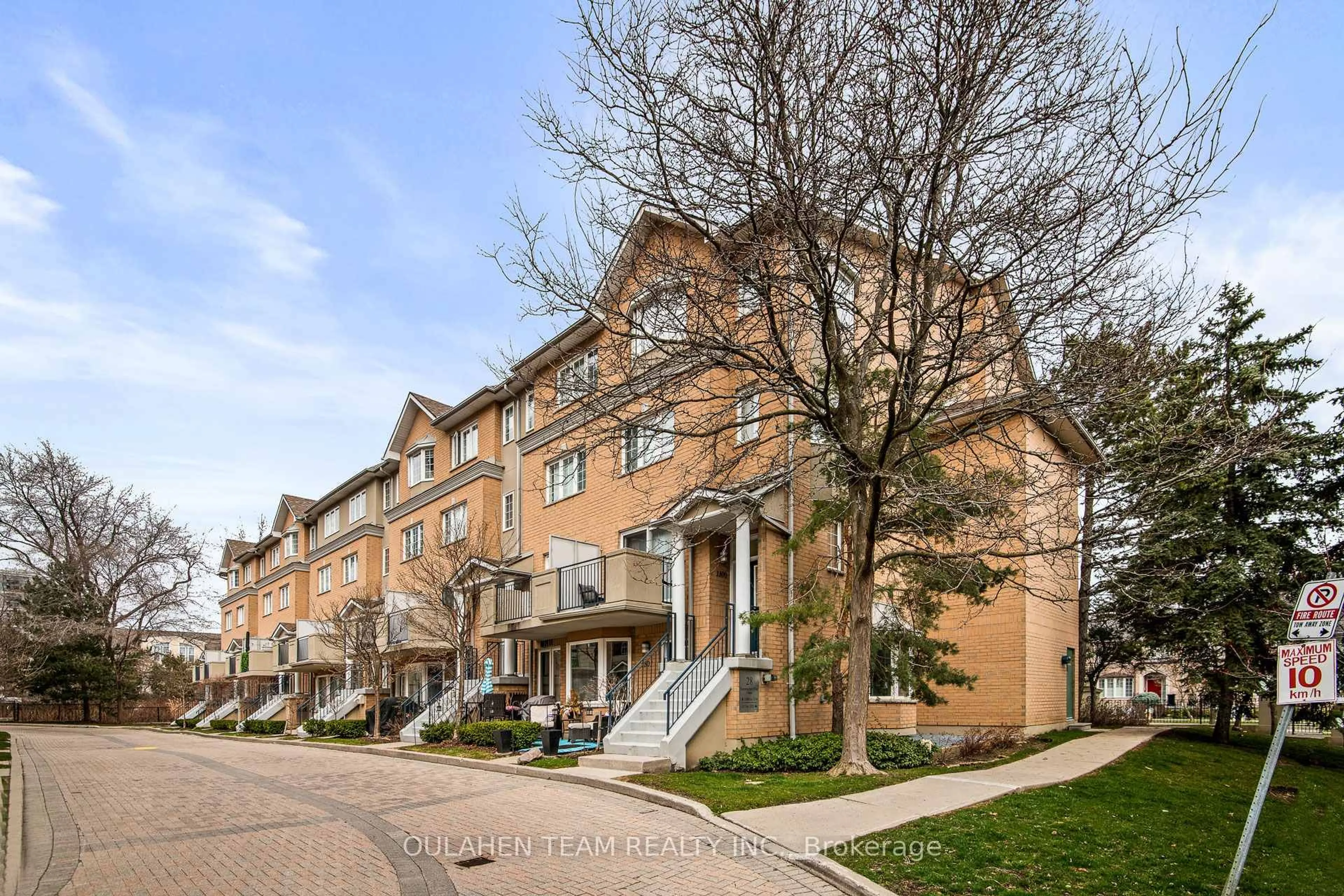 Unknown for 28 Sommerset Way #1306, Toronto Ontario M2N 6W7