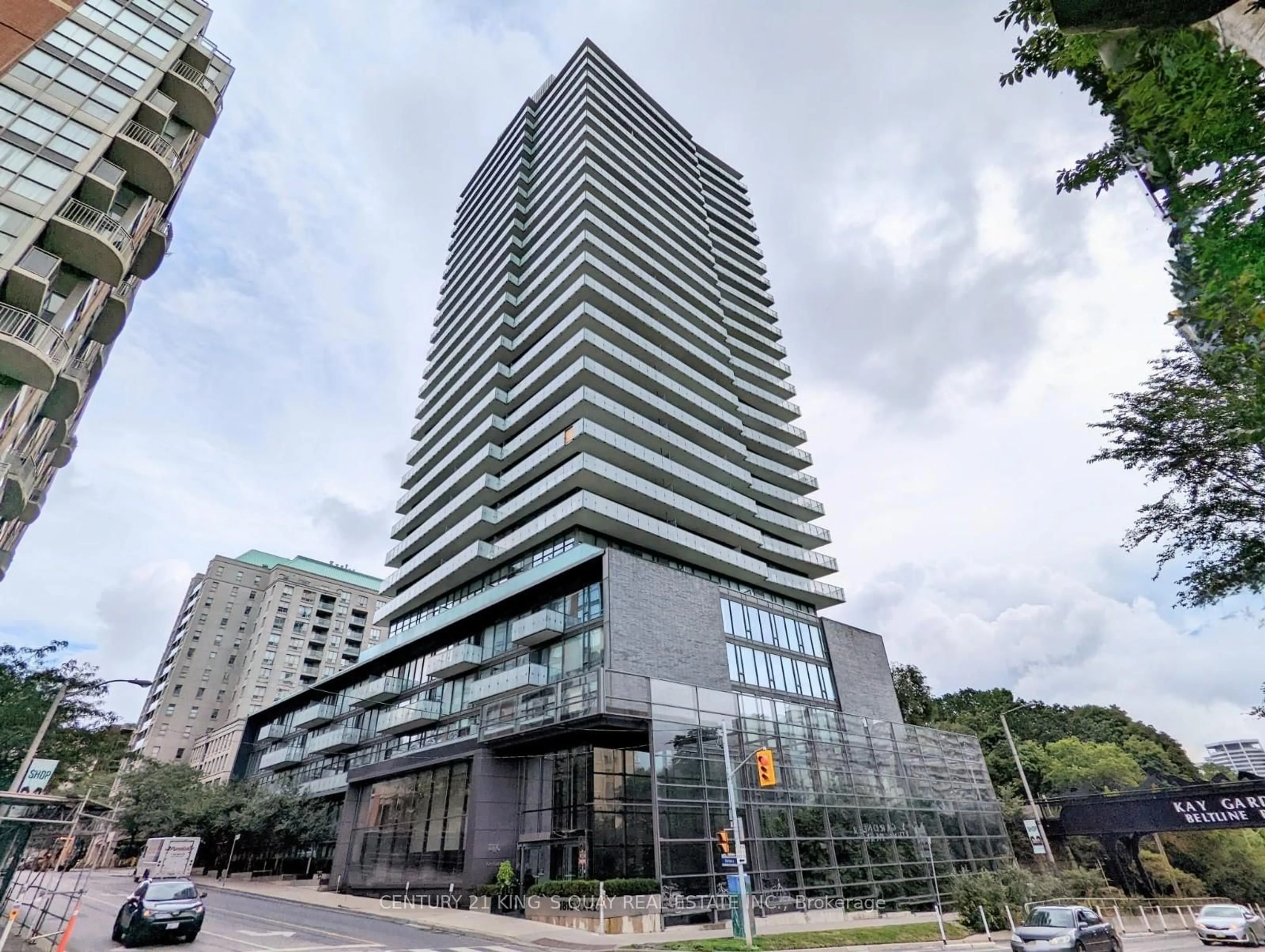Indoor foyer for 1815 Yonge St #1603, Toronto Ontario M4T 2A4