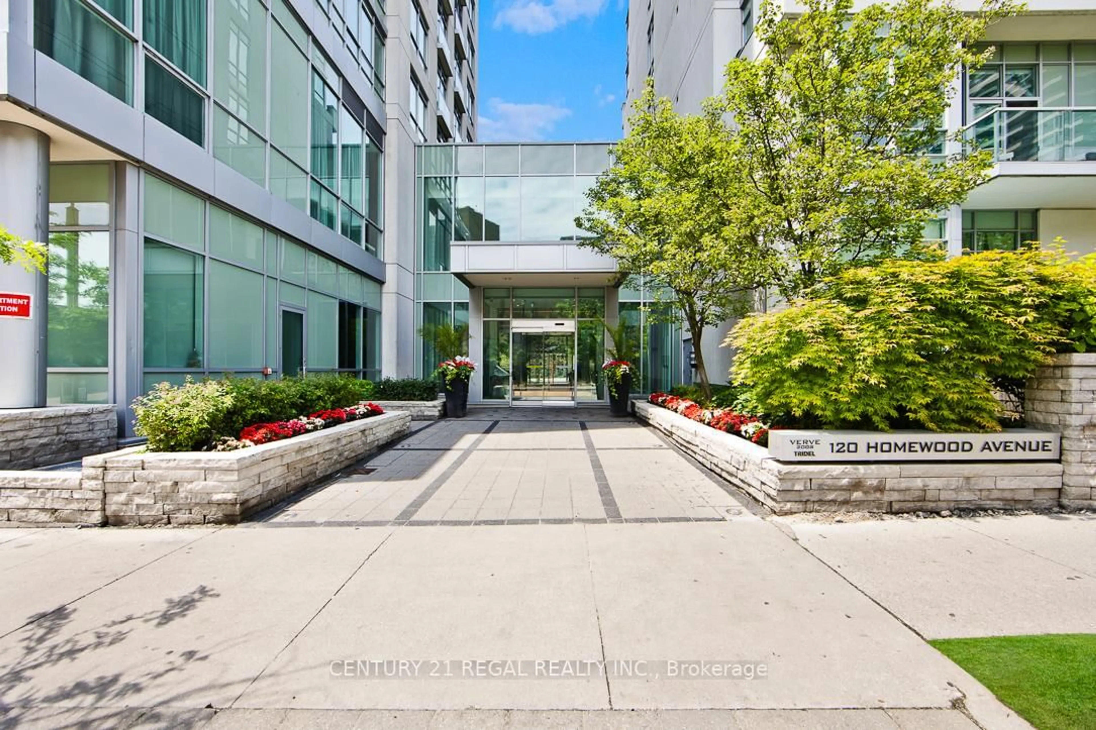 Indoor foyer for 120 Homewood Ave #406, Toronto Ontario M4Y 2J3