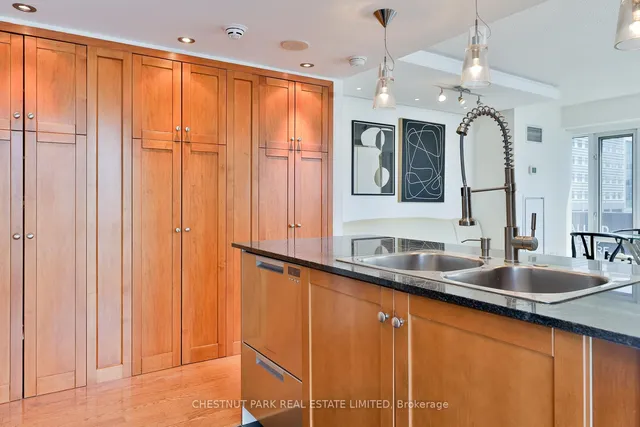 Additional property image - 210 Victoria St Unit 1811