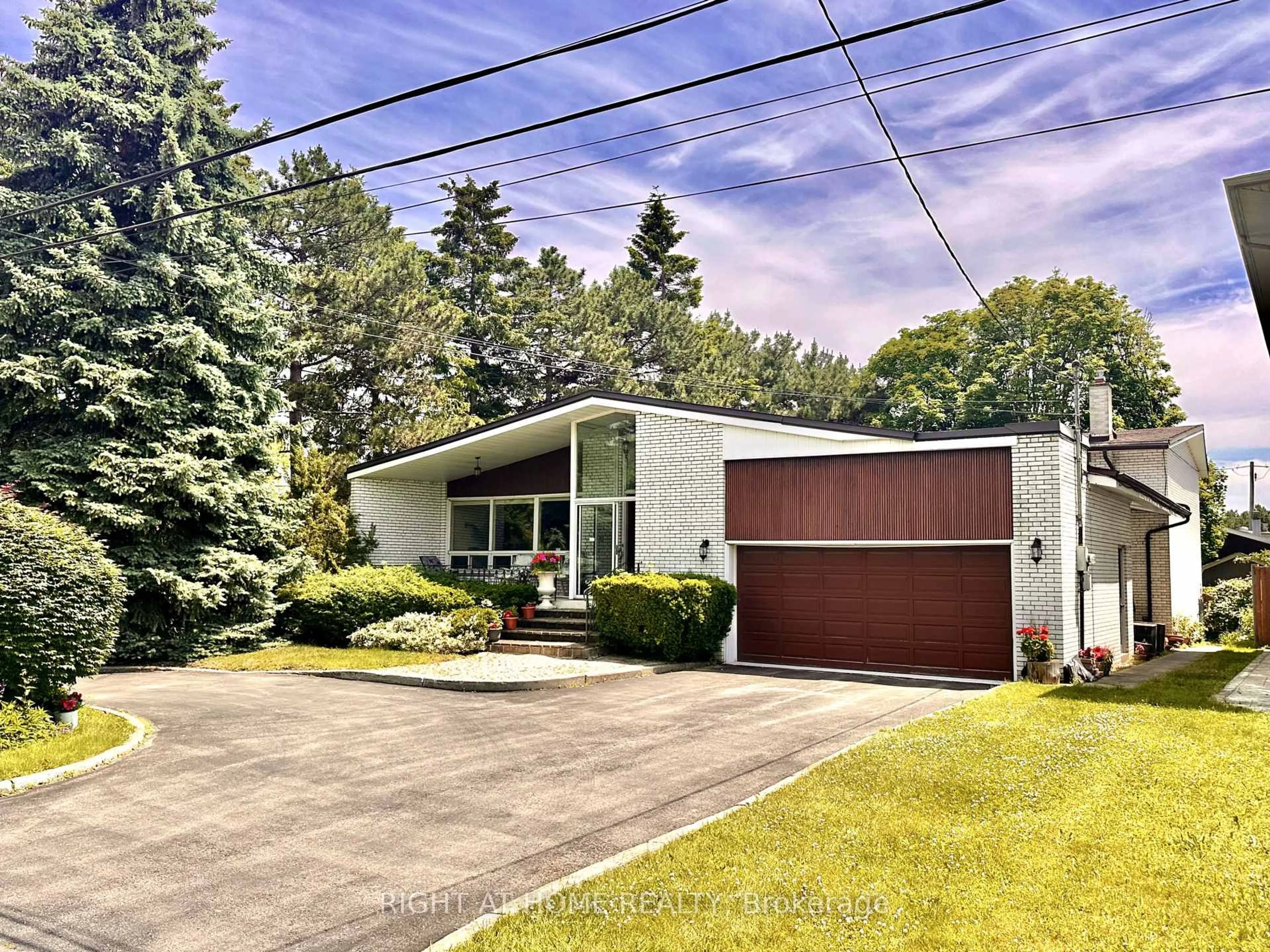 Unknown for 1 Denmark Cres, Toronto Ontario M2R 1J3