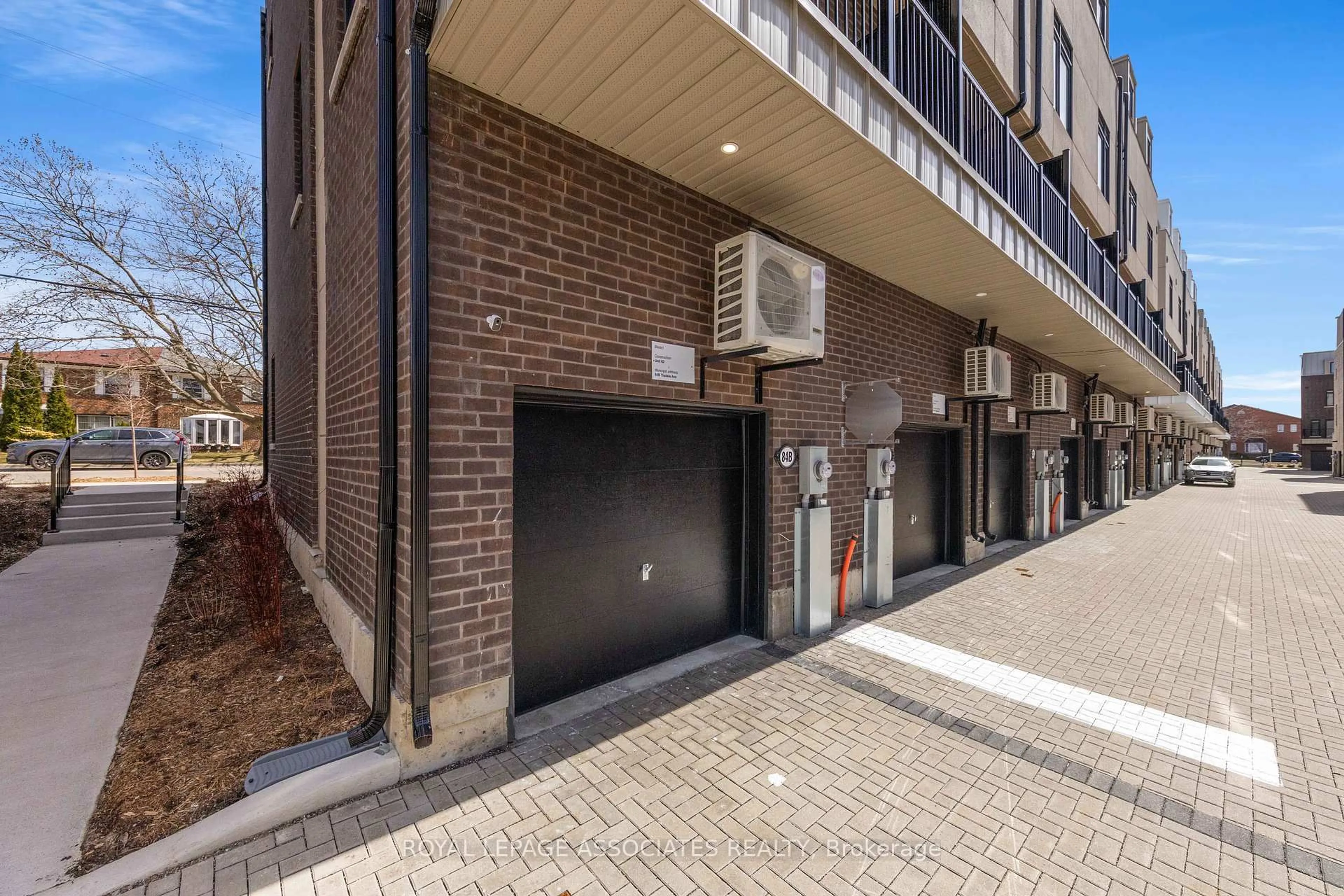 Unknown for 84B Tisdale Ave, Toronto Ontario M4A 0A9