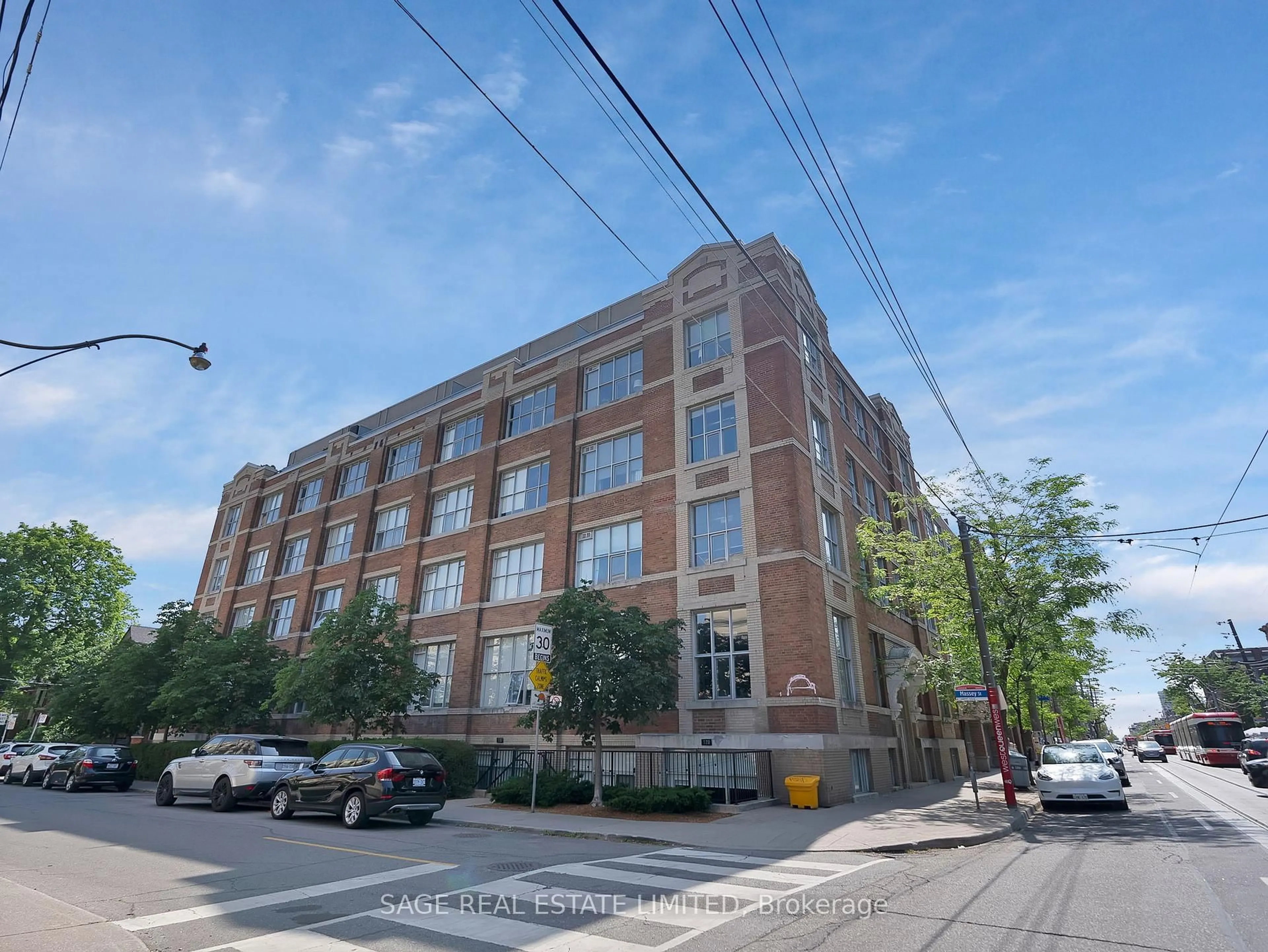 Unknown for 955 Queen St #301, Toronto Ontario M6J 1G9